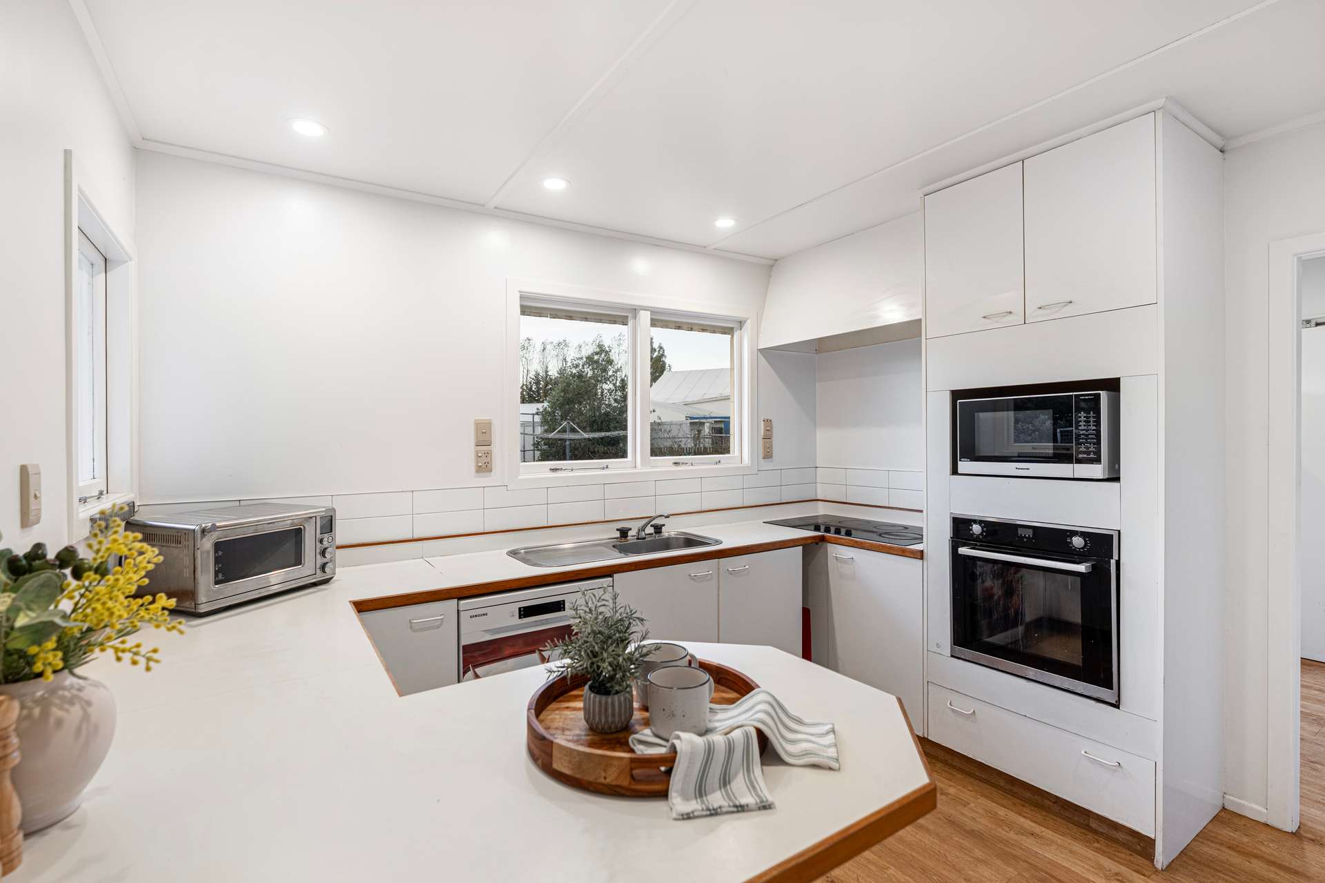 554 Carrs Road photo 4