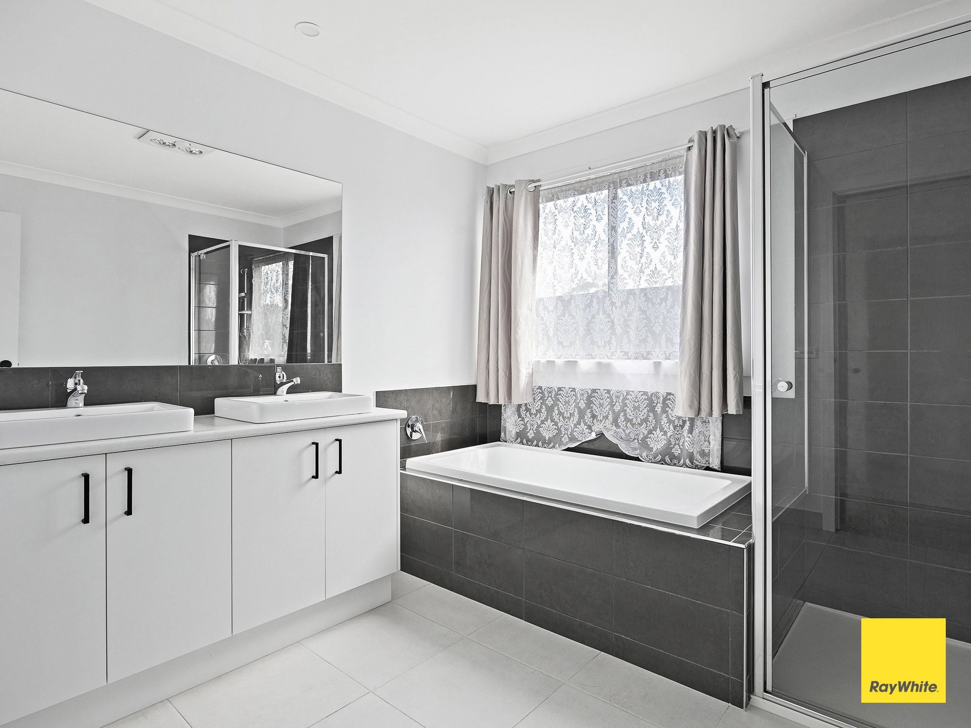 4 Heysen Way — photo 5 of 6