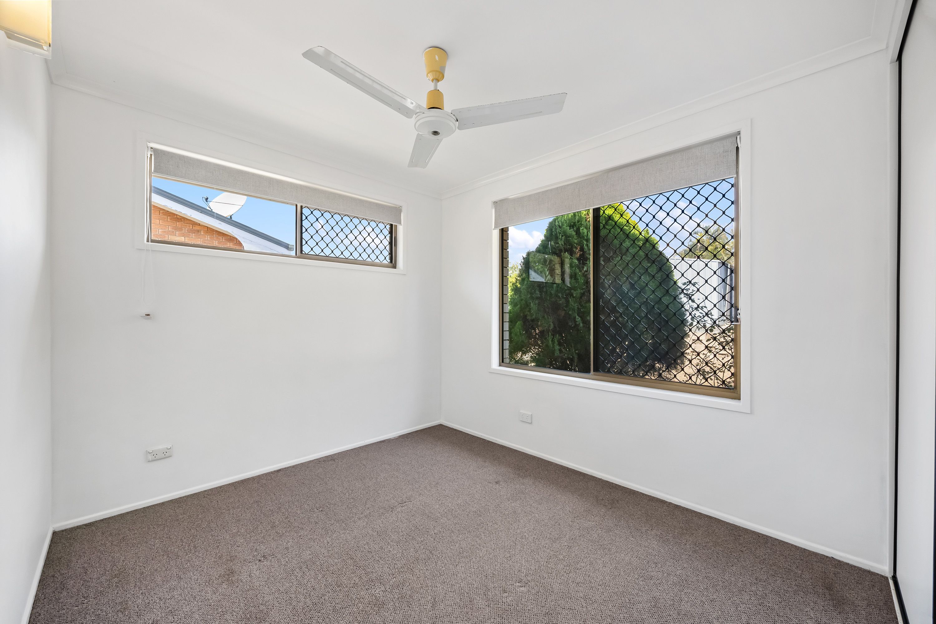 6 Aramac Drive — photo 8 of 12
