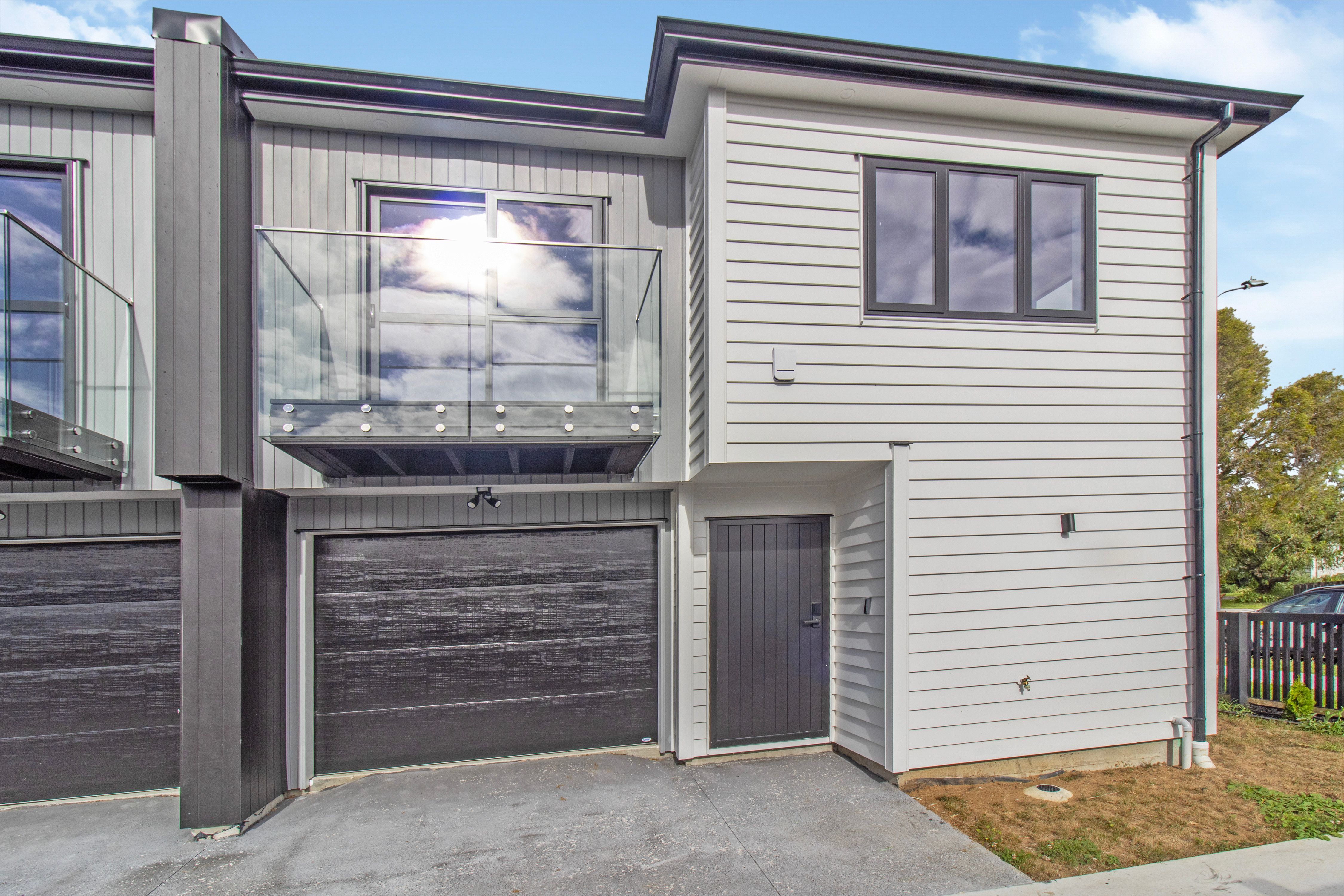 2/8 Benton Place, Manurewa, Manukau City