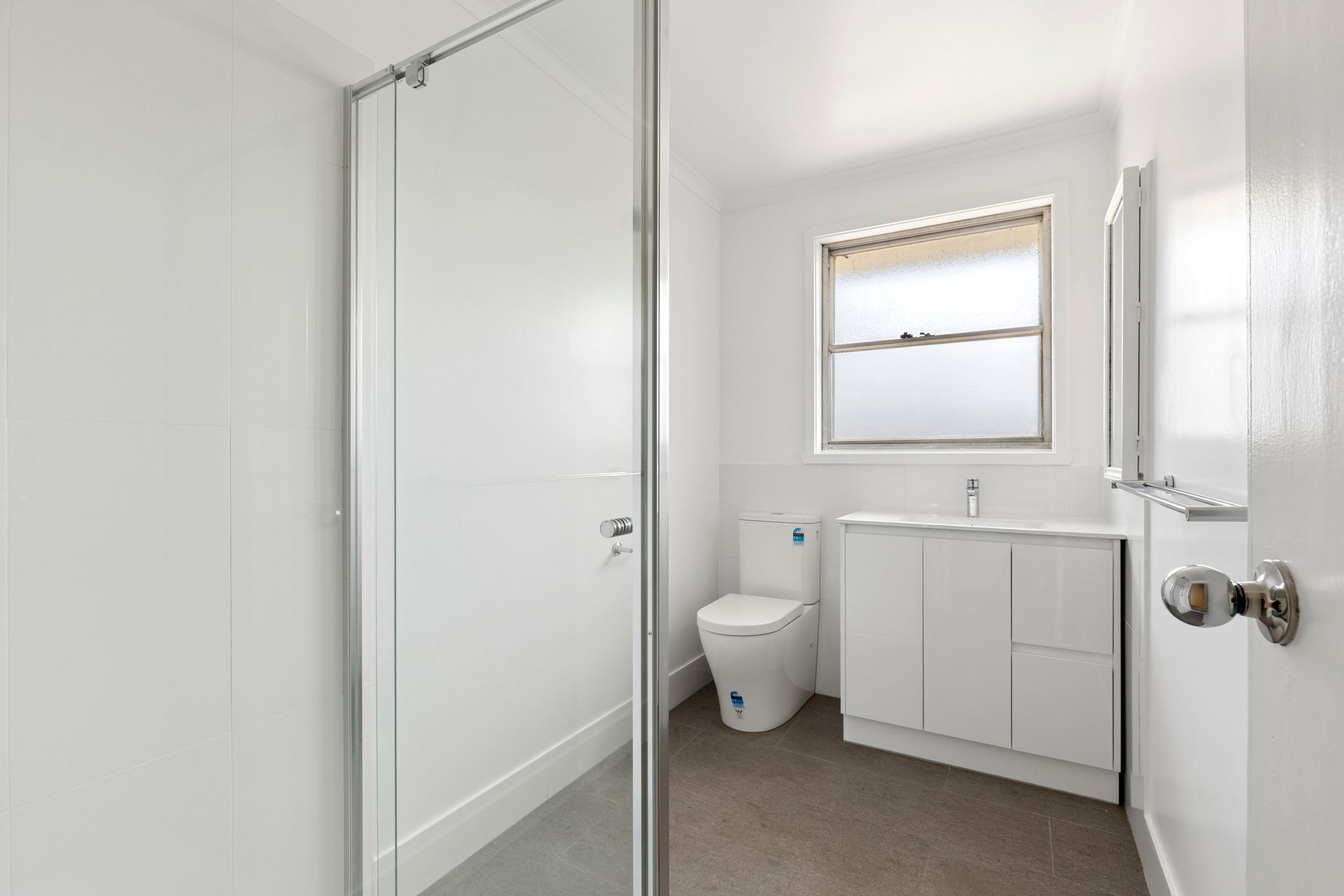 17A Armytage Street — photo 3 of 6