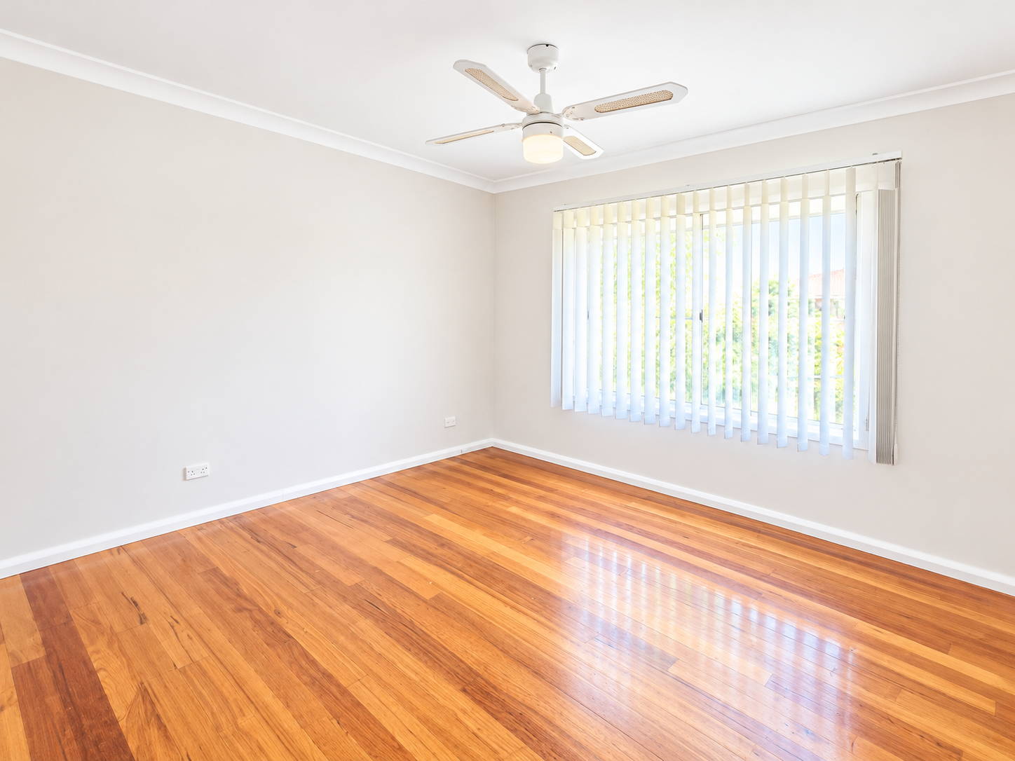 118 Cams Boulevard — photo 4 of 7