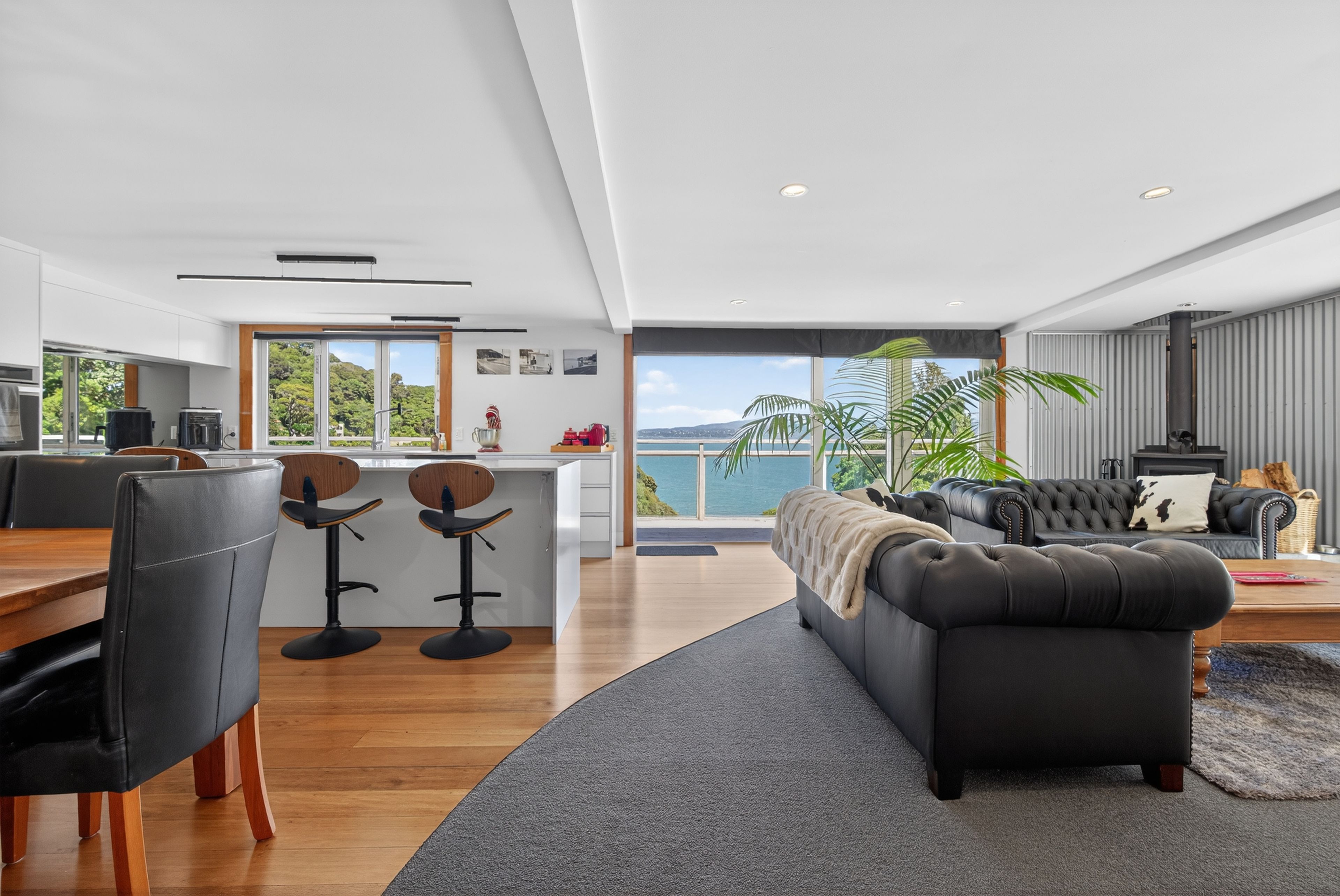 14 Richmond Road, Mahina Bay, Lower Hutt City