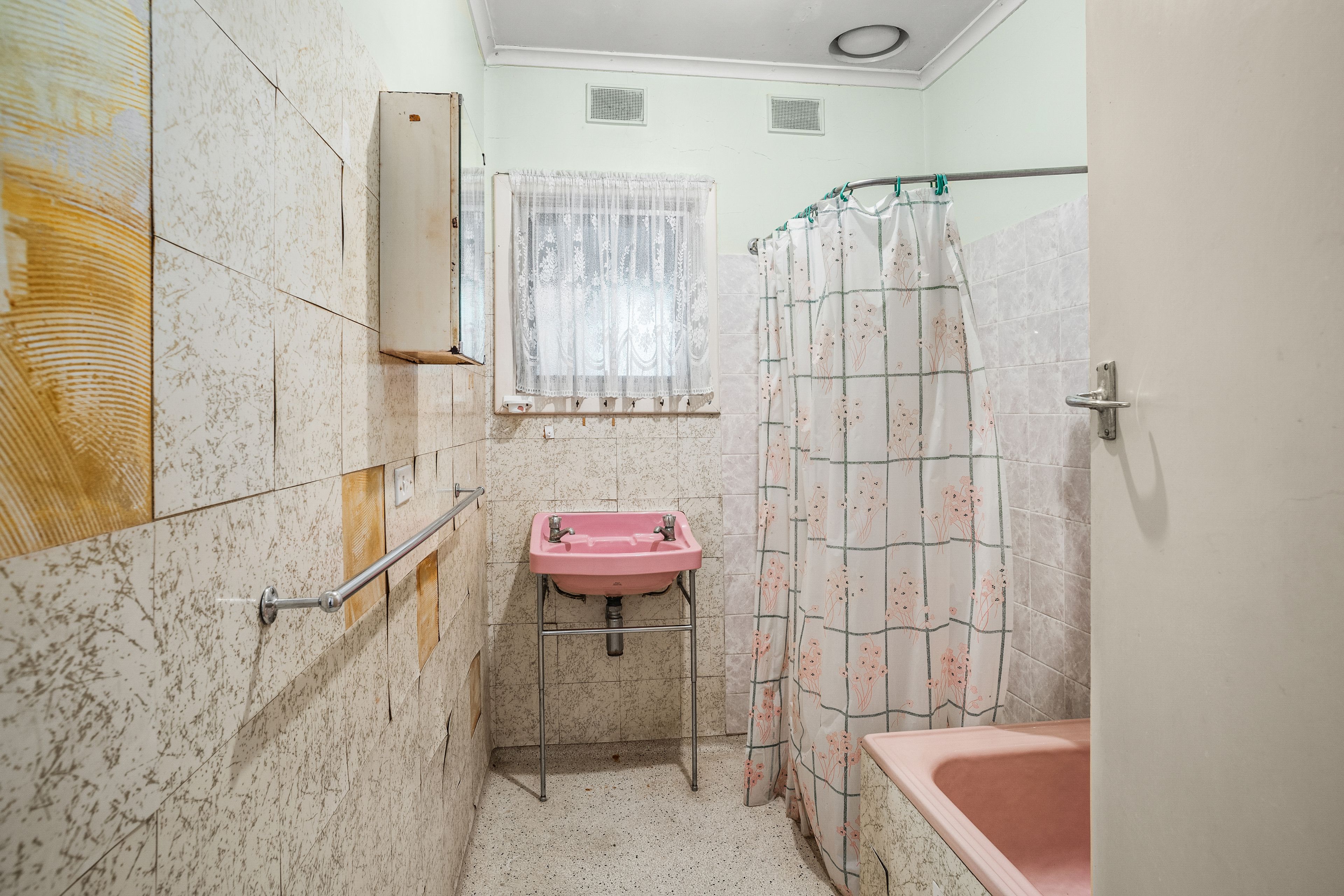 4 Ramsey Street — photo 13 of 16