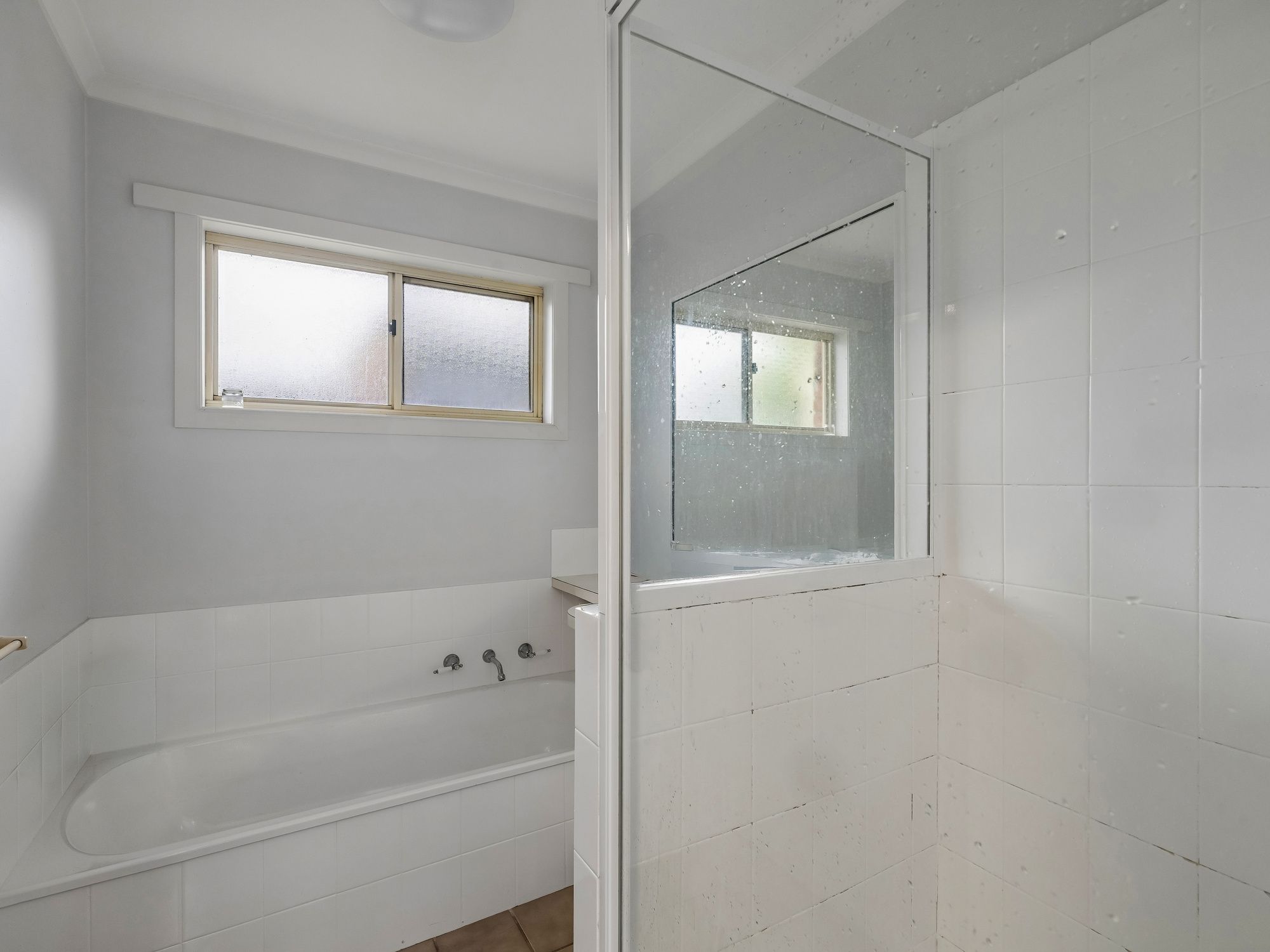 2/221 Graham Street — photo 9 of 14
