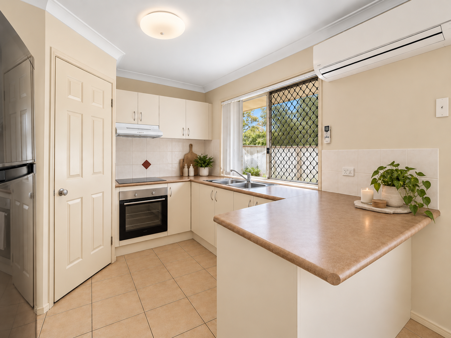 30 Antigua Crescent — photo 3 of 15