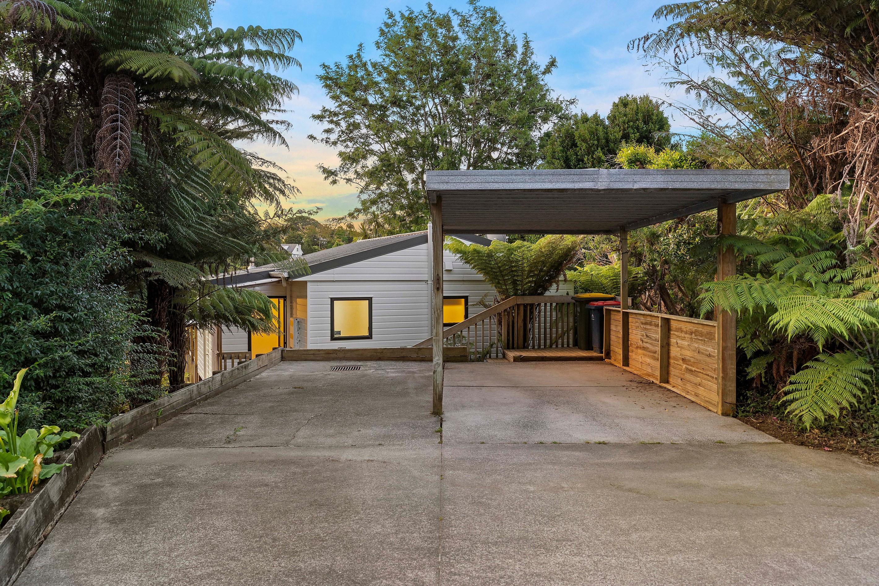 2/25 Philson Terrace, Browns Bay, North Shore City