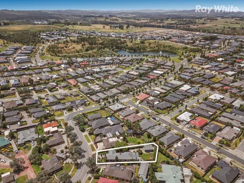 74 Leigh Drive, Pakenham, VIC 3810
