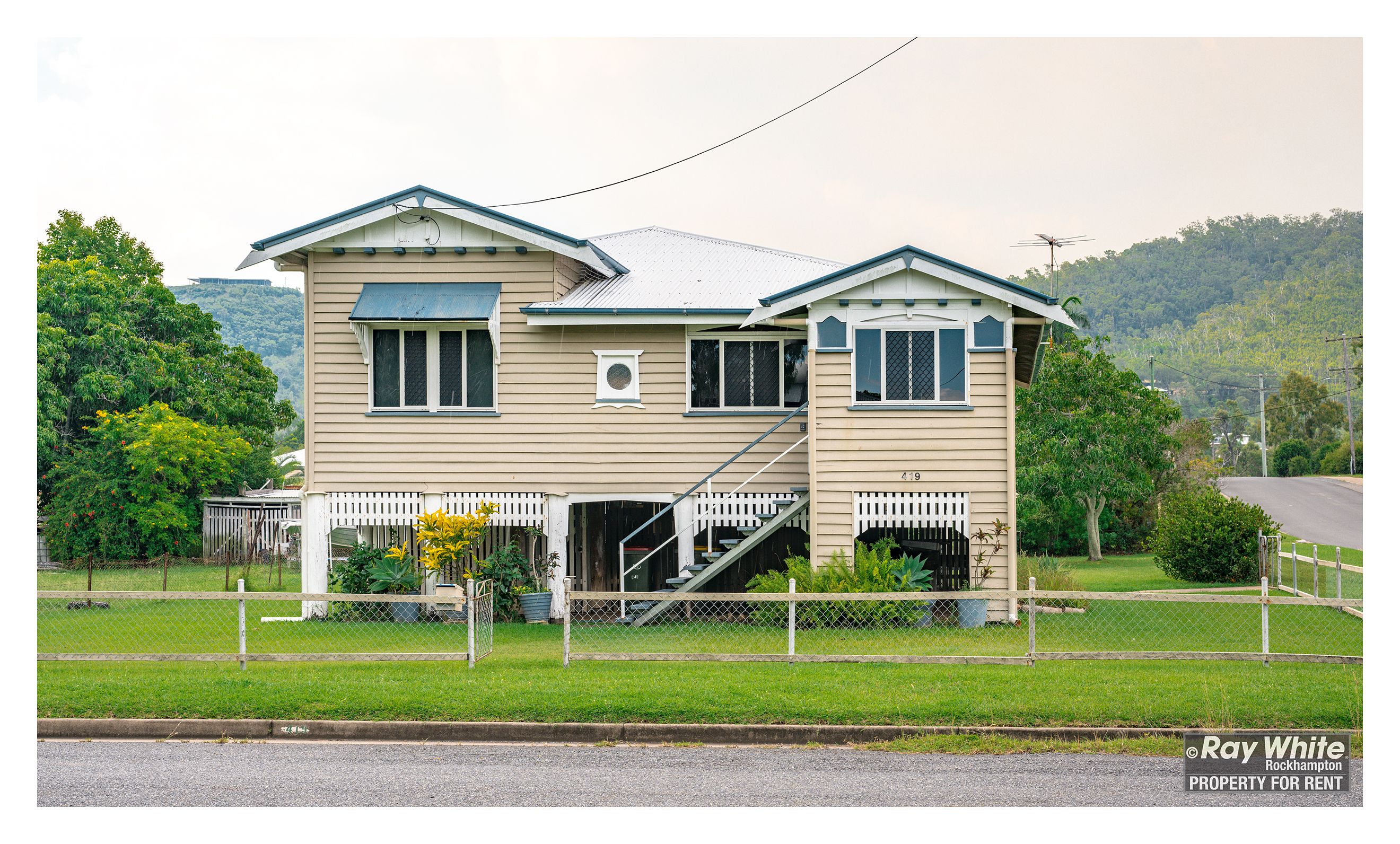 419 Stenhouse Street, Koongal, QLD 4701