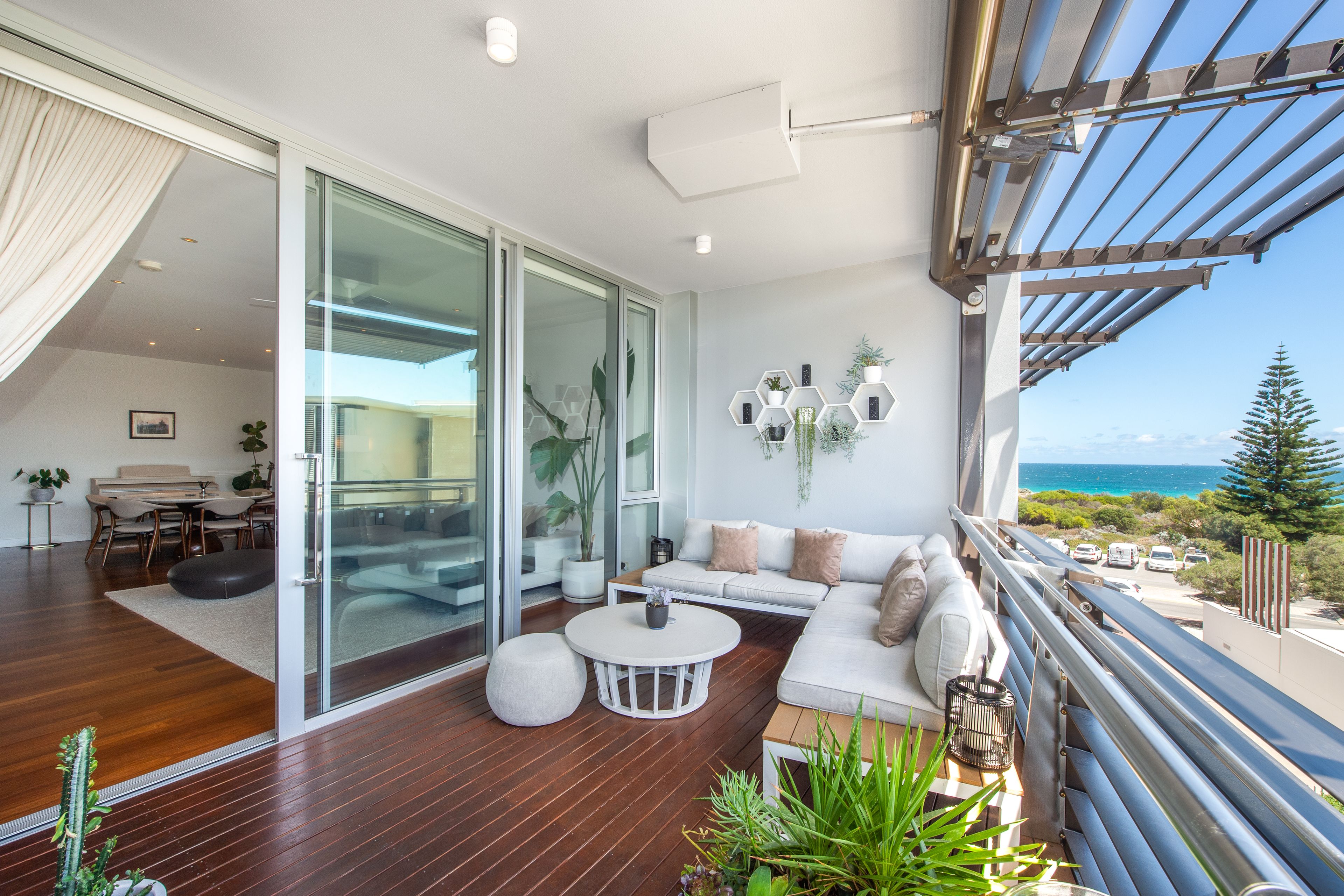 1 Freeman Loop, North Fremantle WA 6159