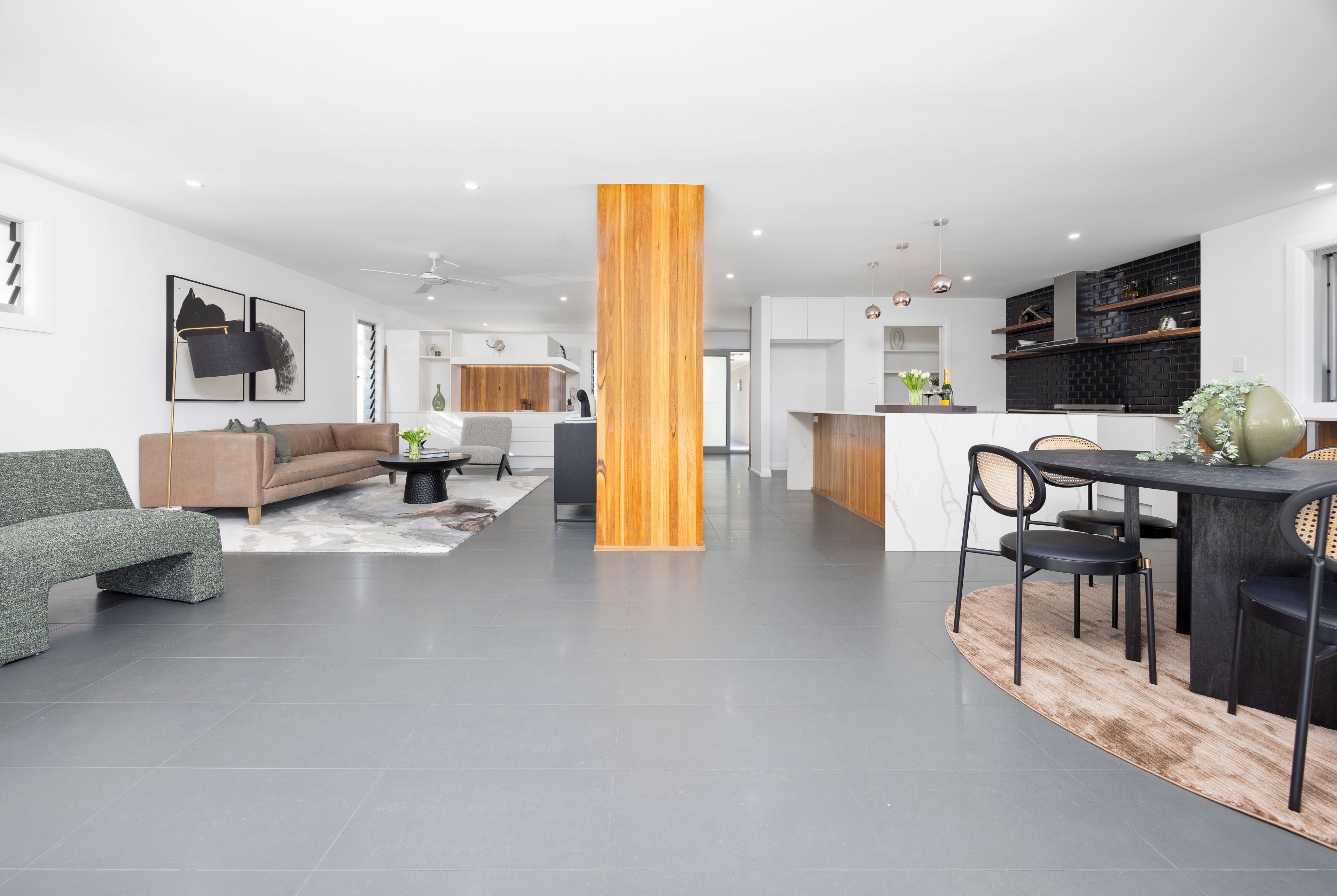 1 Marlin Court, Palm Beach, QLD 4221