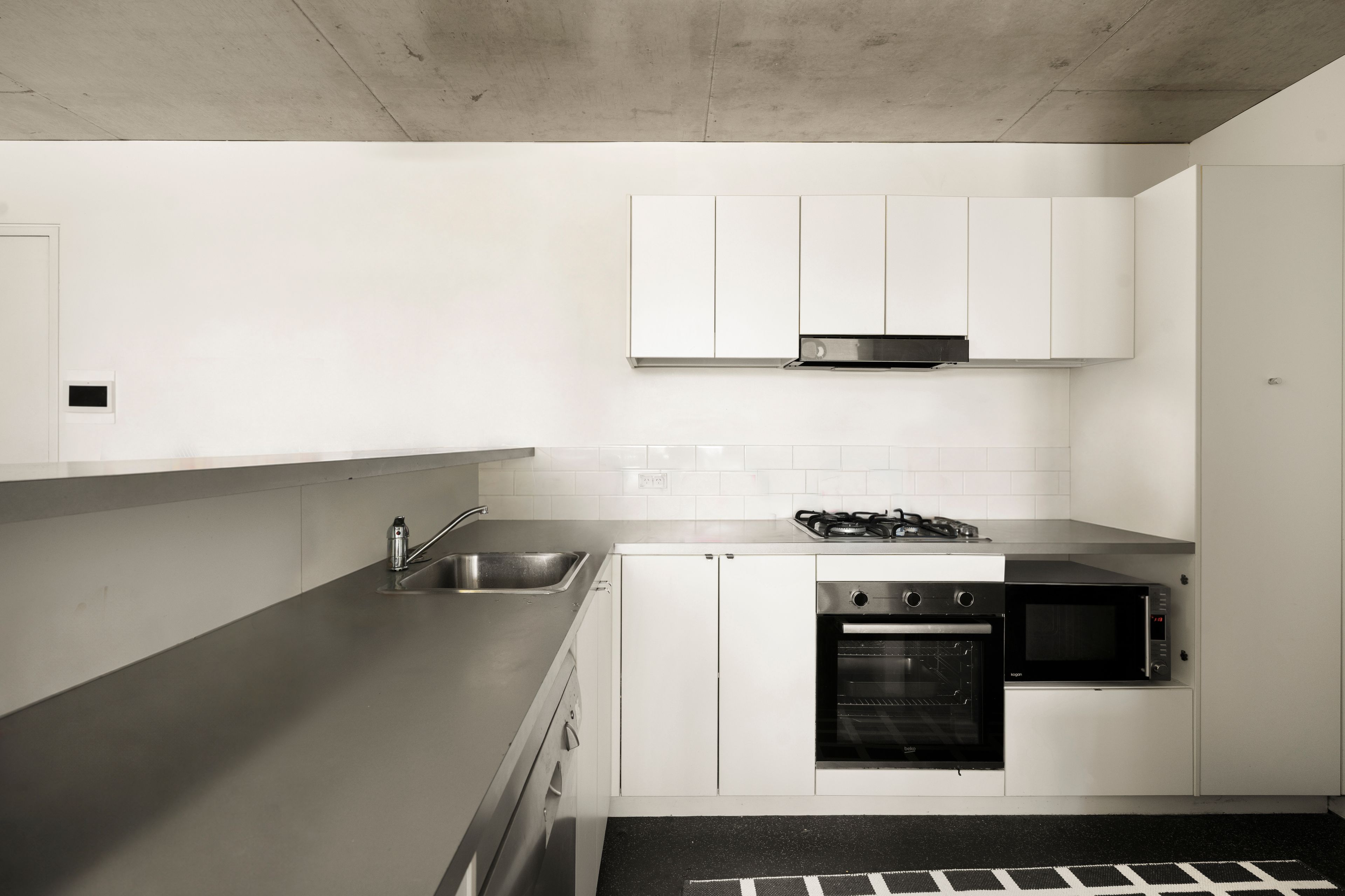 509/82 Alfred Street — photo 6 of 23