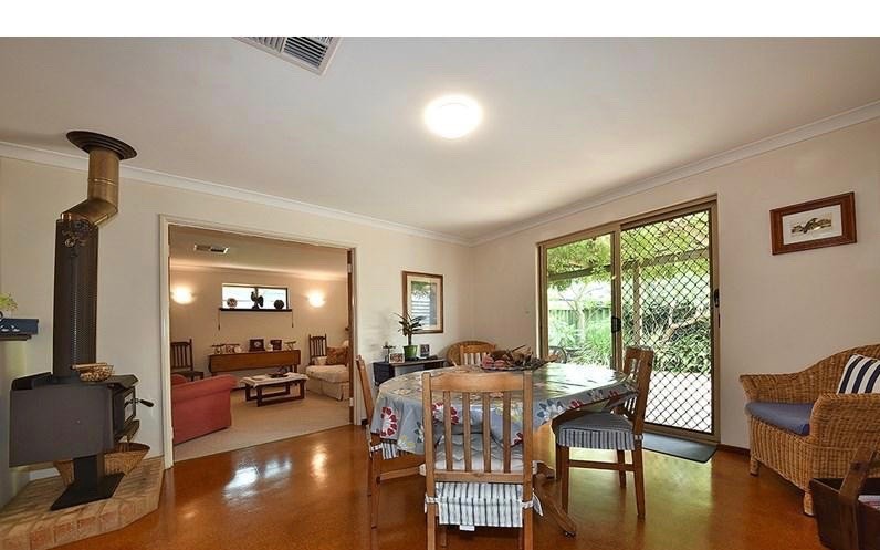 76a Holman Street, Alfred Cove, WA 6154
