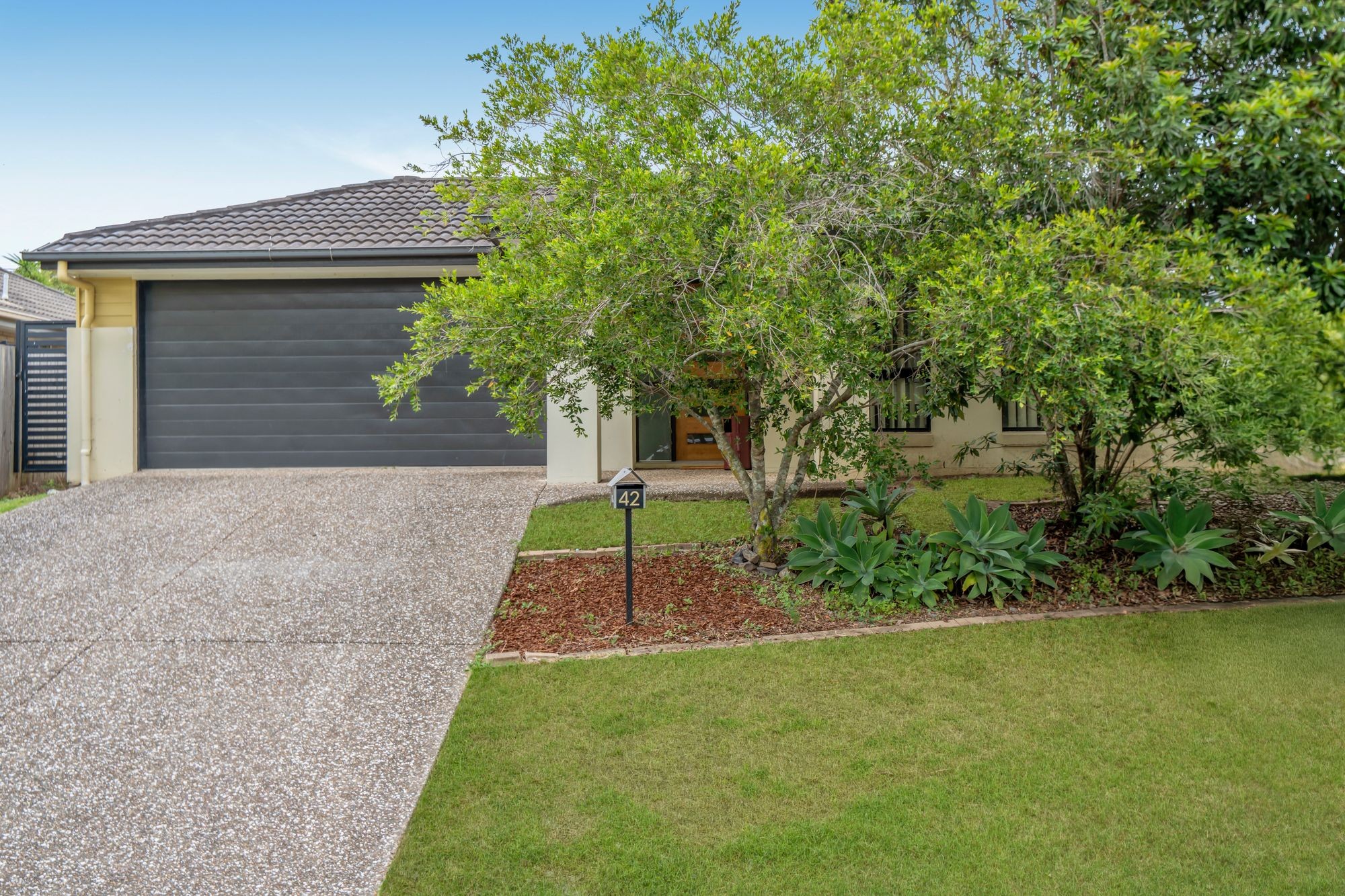 42 Wyndham Circuit, Holmview, QLD 4207