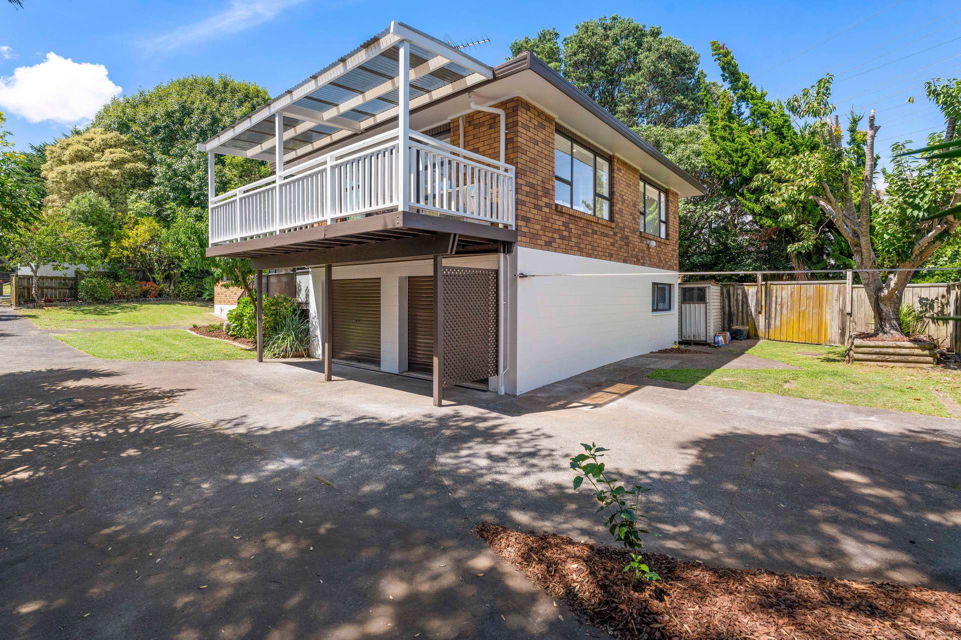 1 Marine Lane photo 11
