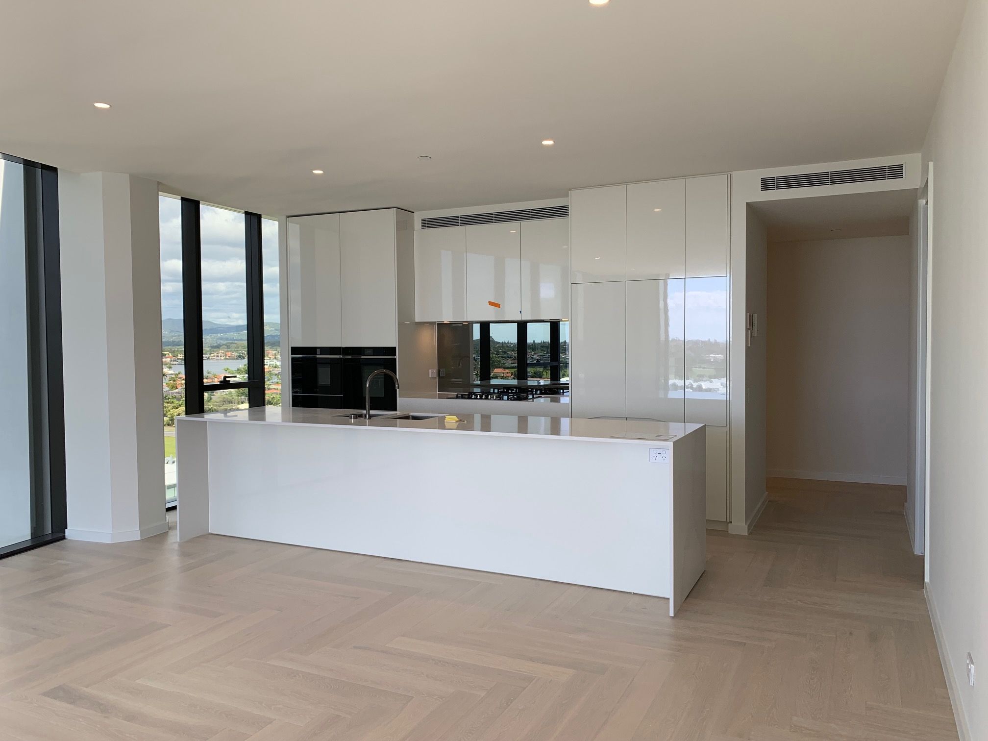 31002/24 The Lanes Boulevard, Mermaid Waters, QLD 4218