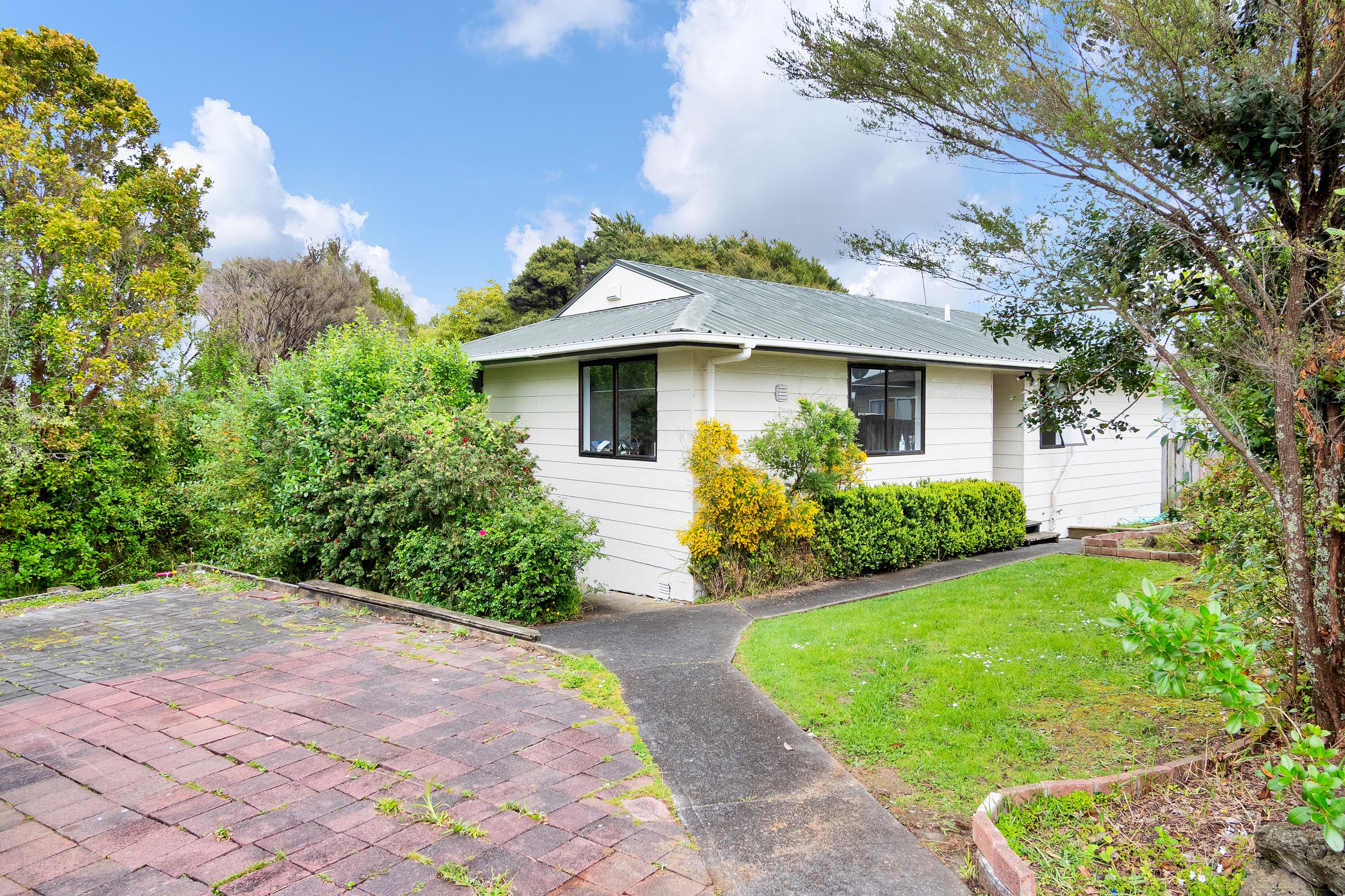 2/63A Colwill Road, Massey, Waitakere City