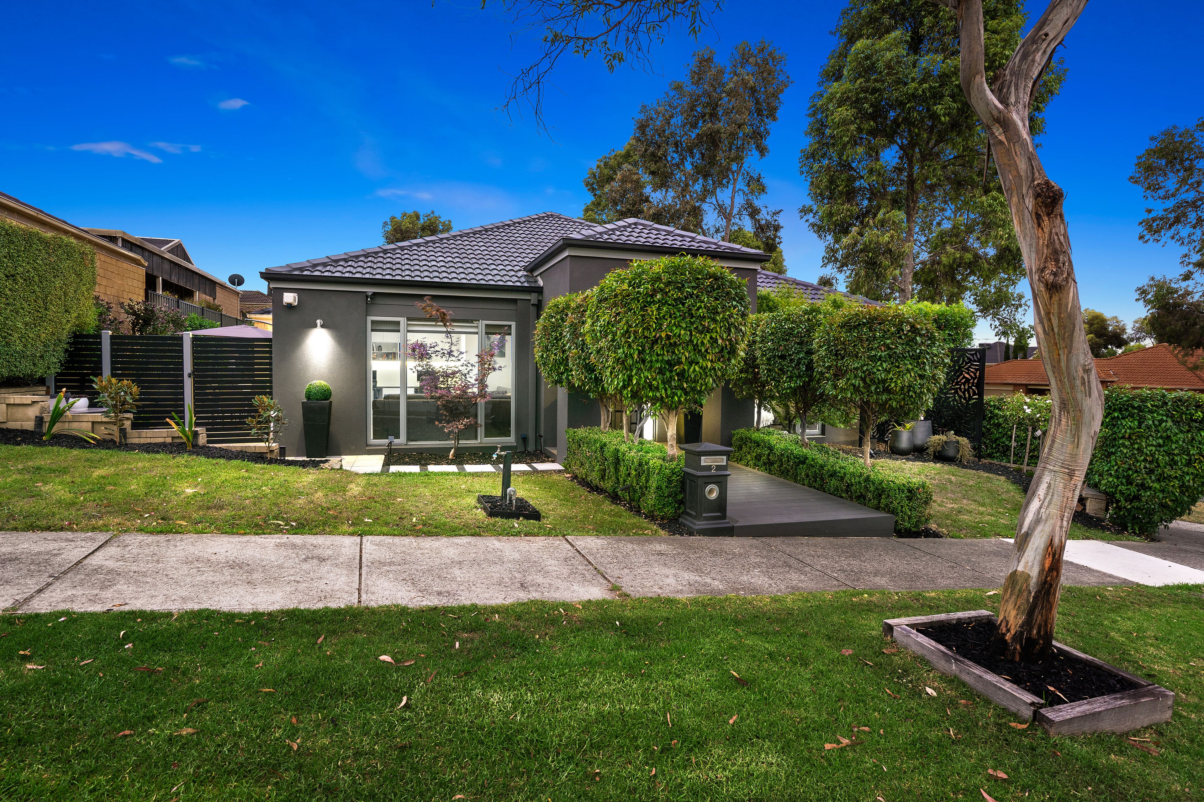 2 Palais Crescent, South Morang, VIC 3752