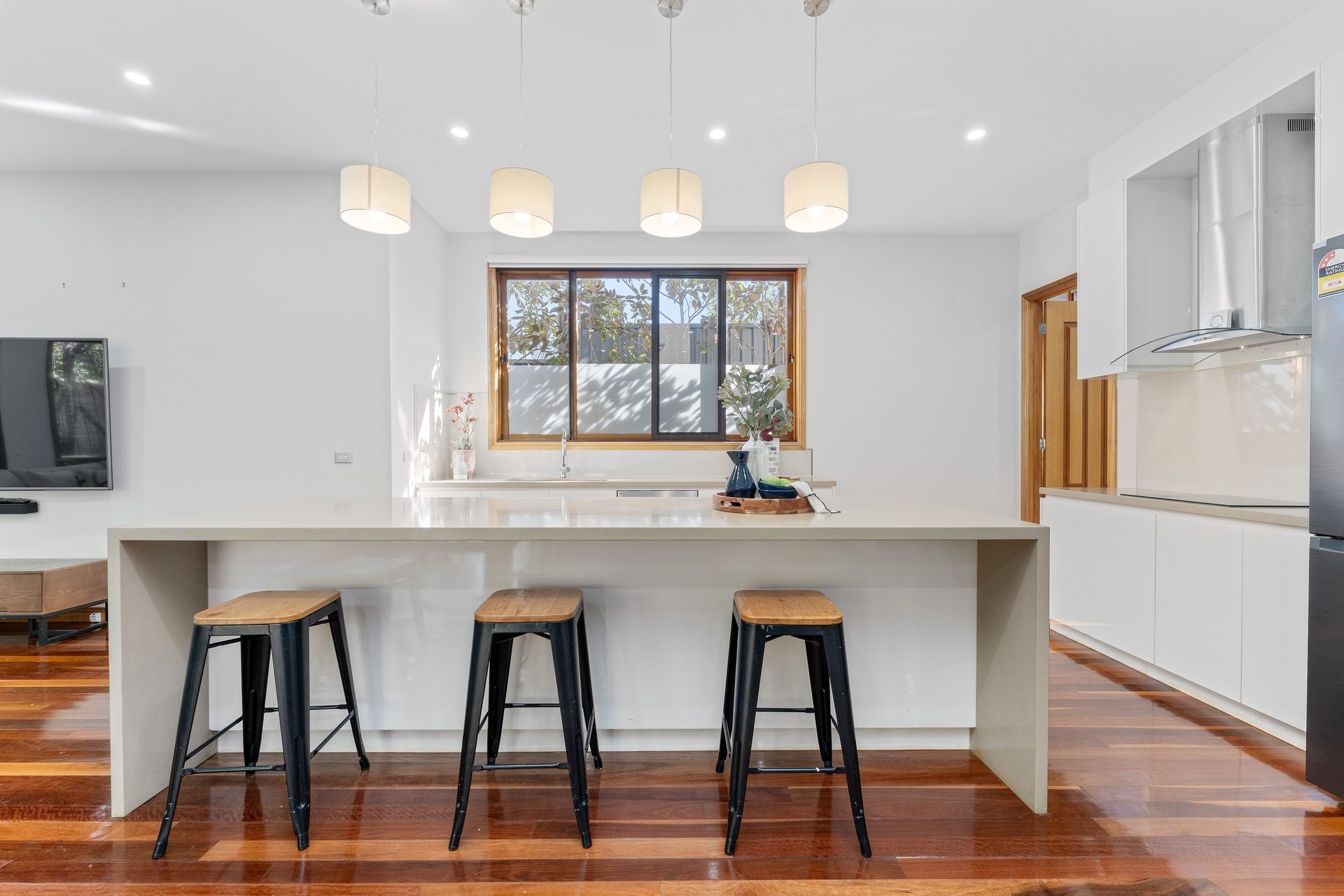 24 Greenways Road — photo 8 of 27