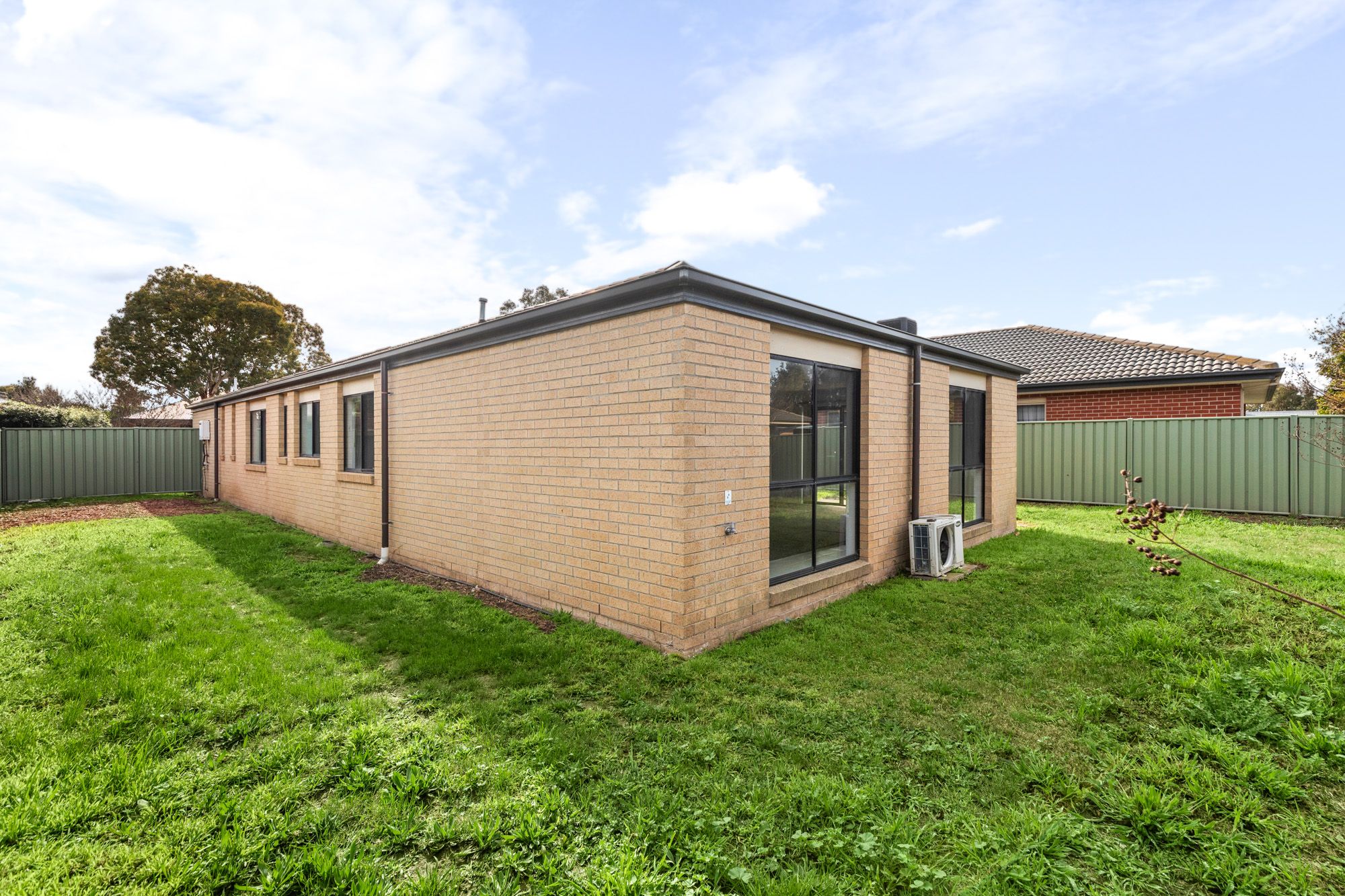 17 Aldridge Road — photo 12 of 13
