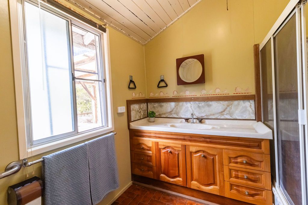 9 Albert Street — photo 10 of 27