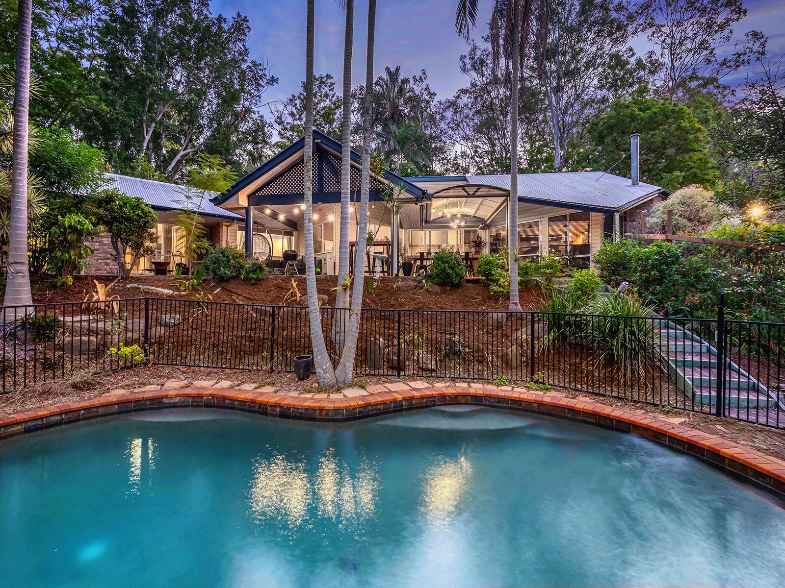151 Huntingdale Street, Pullenvale, QLD 4069