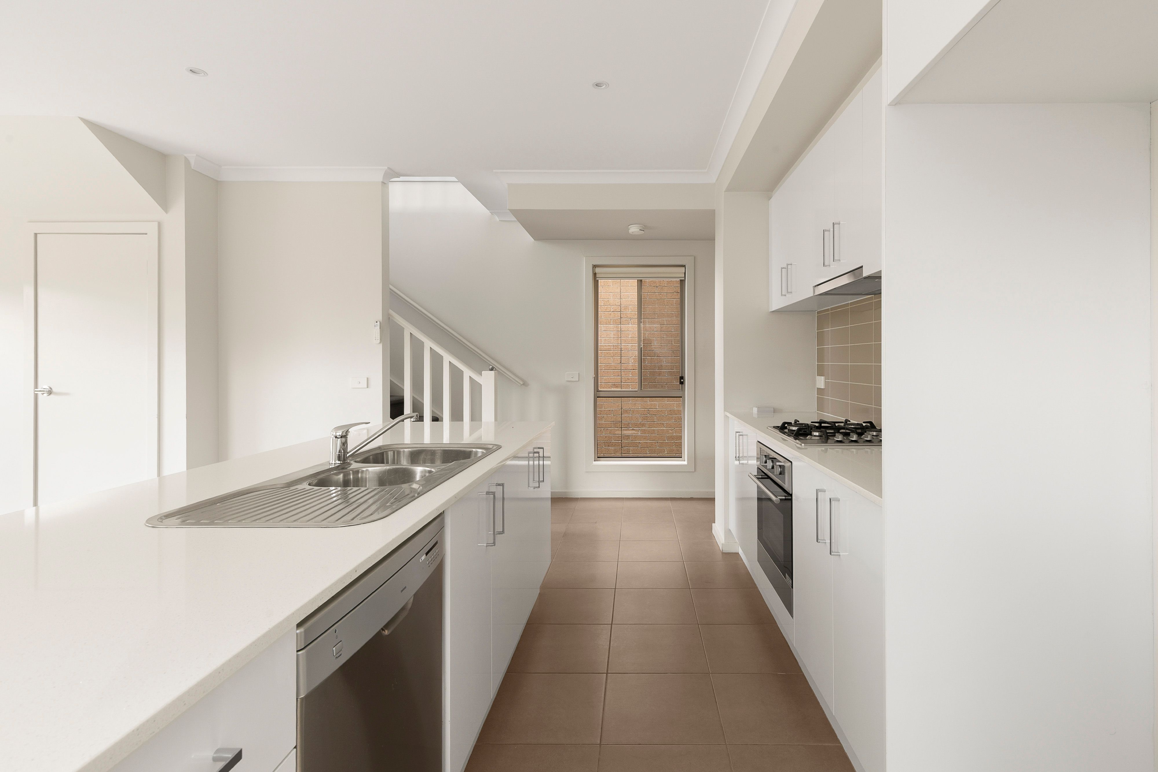 63 Lygon Drive — photo 7 of 21