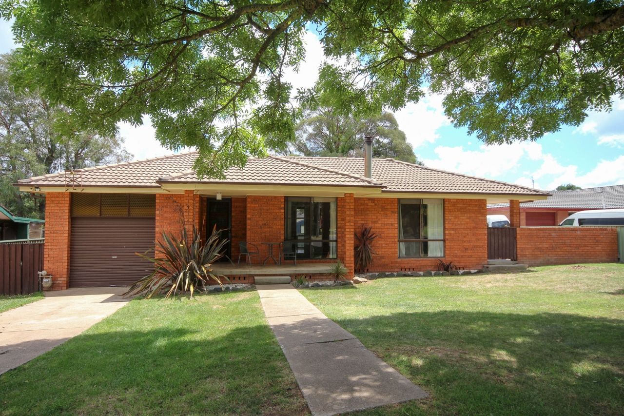 9 Tarana Road