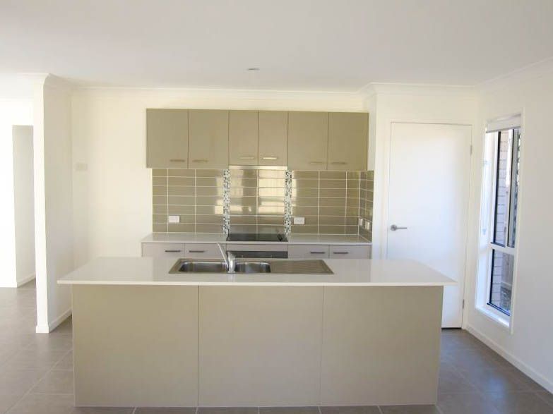 31 Woodgate Street, Oxley, QLD 4075