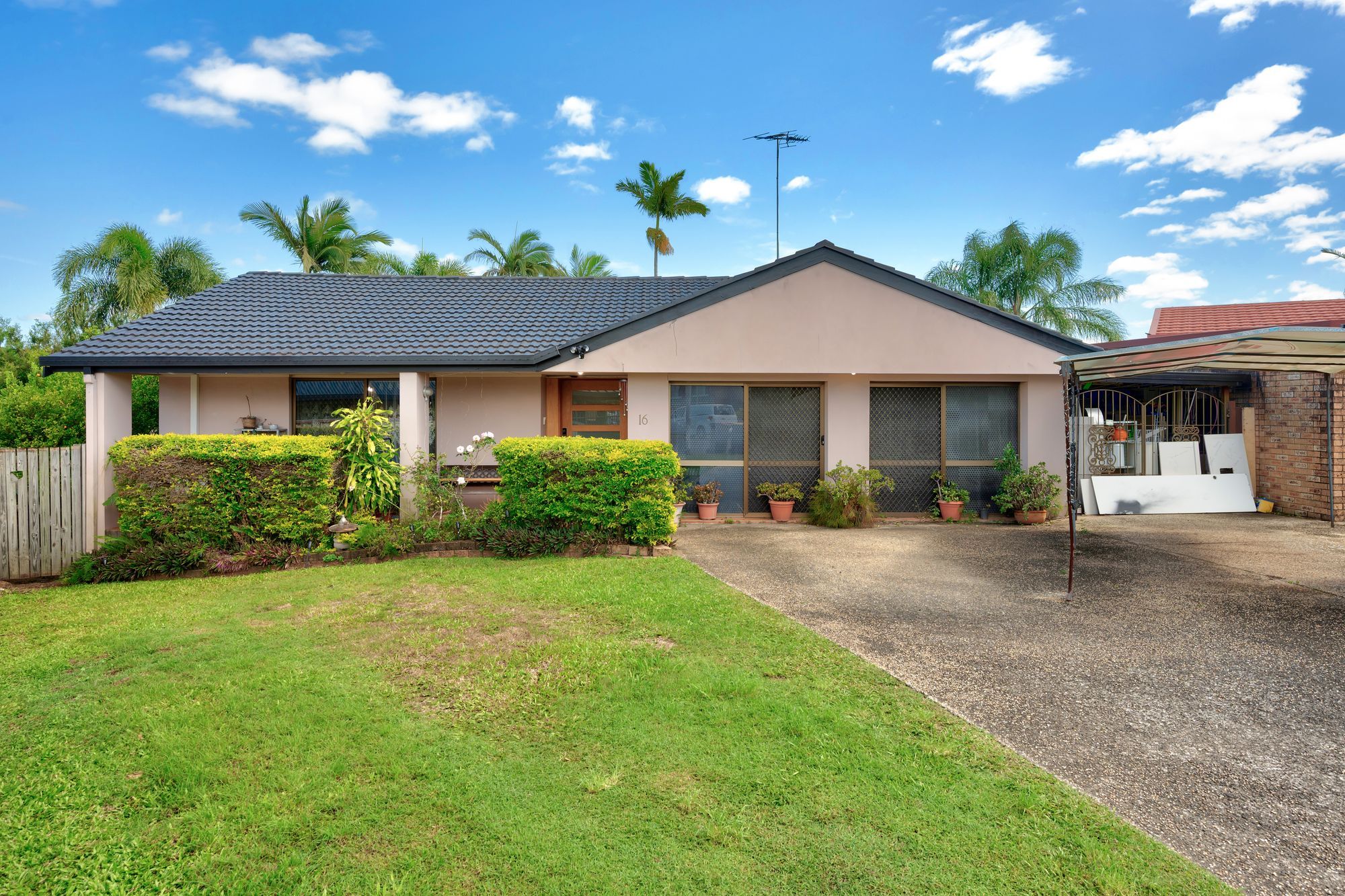 16 Mesquite Street, Sunnybank Hills, QLD 4109