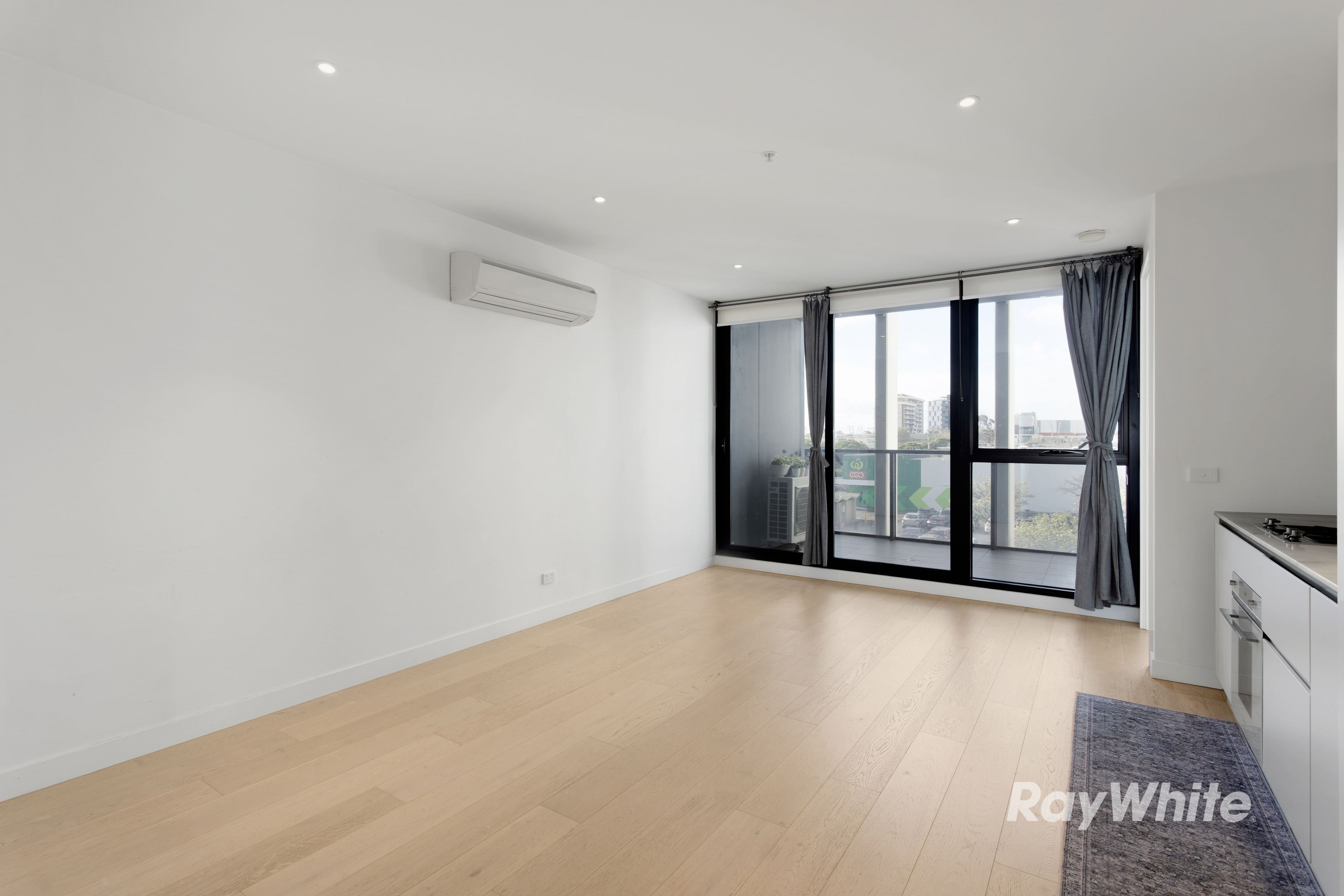 211/276 Neerim Road, Carnegie, VIC 3163