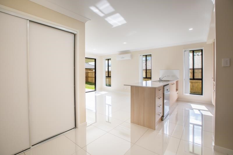 1/2 Endeavour, Brassall, QLD 4305