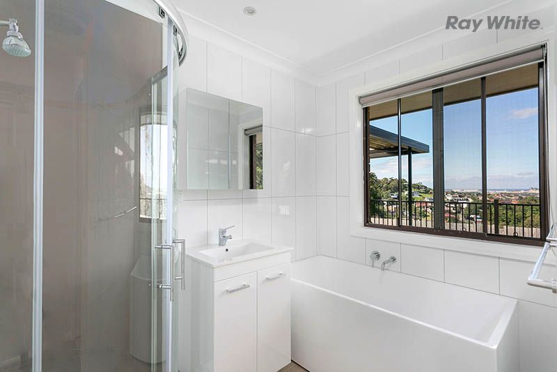 15 Ribbonwood Road, Farmborough Heights, NSW 2526