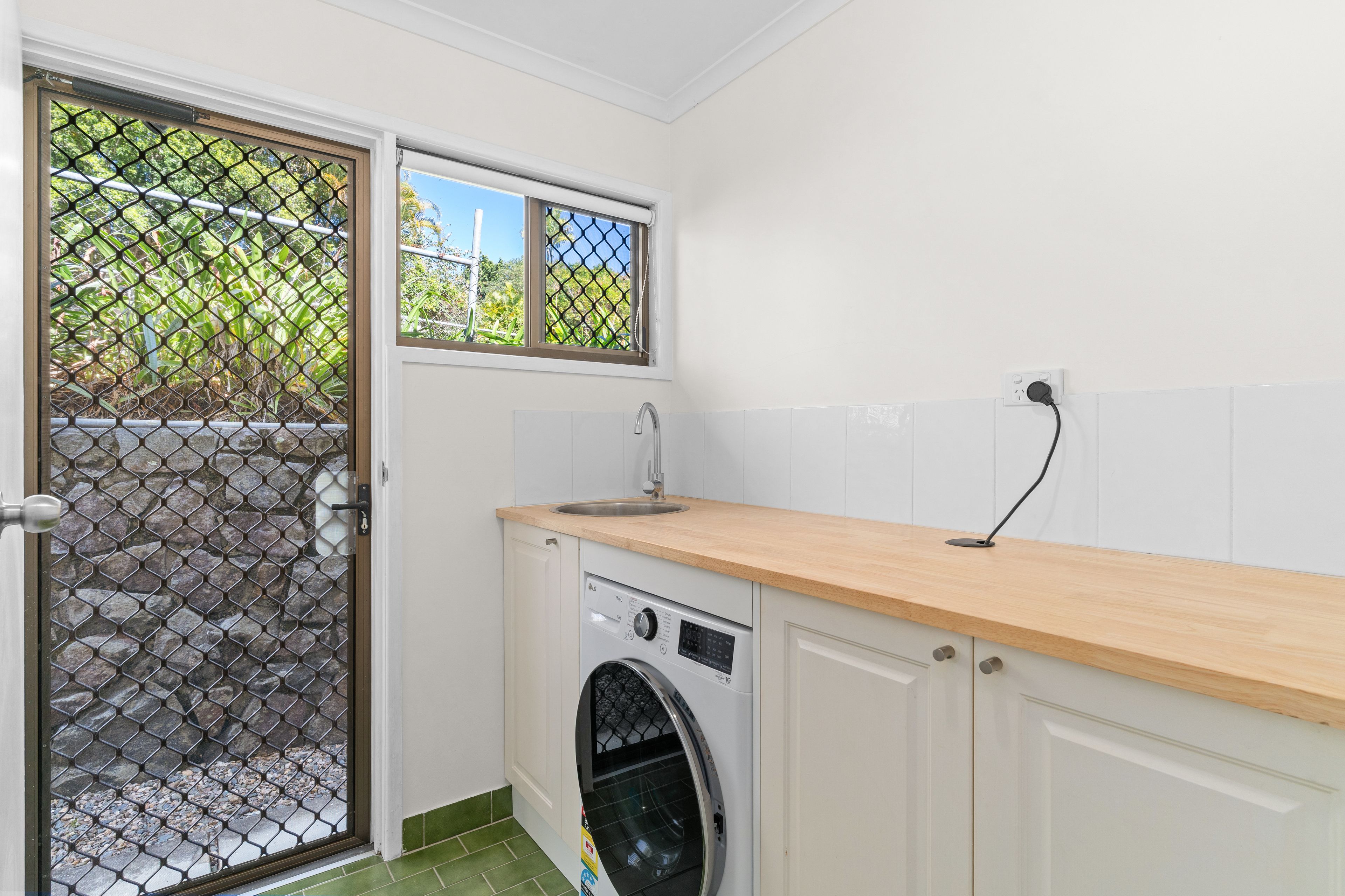 4 Diamond Valley Road — photo 12 of 22