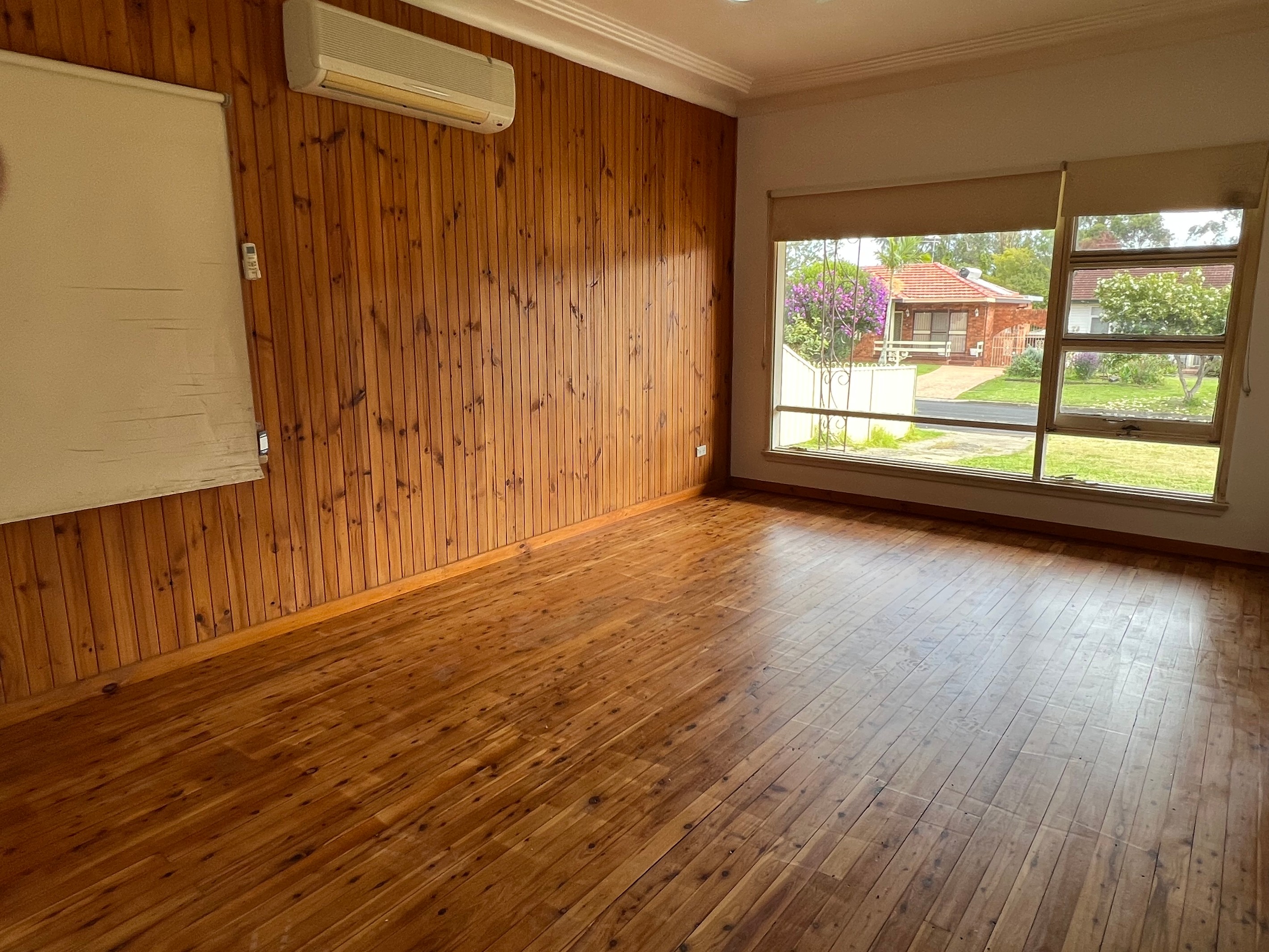 20 Clarence Street, Macquarie Fields, NSW 2564
