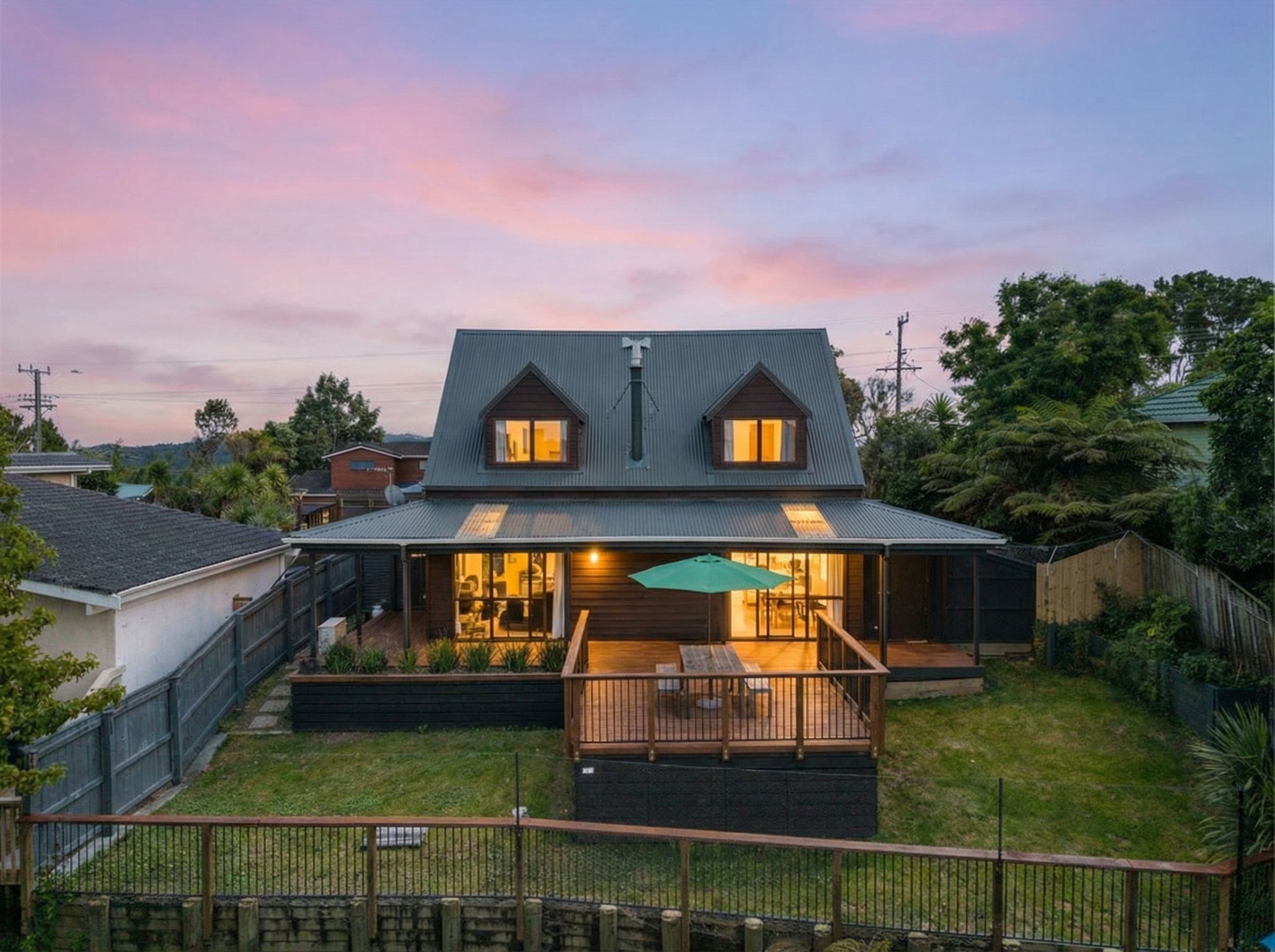 1114 Scenic Drive North, Swanson, Waitakere City