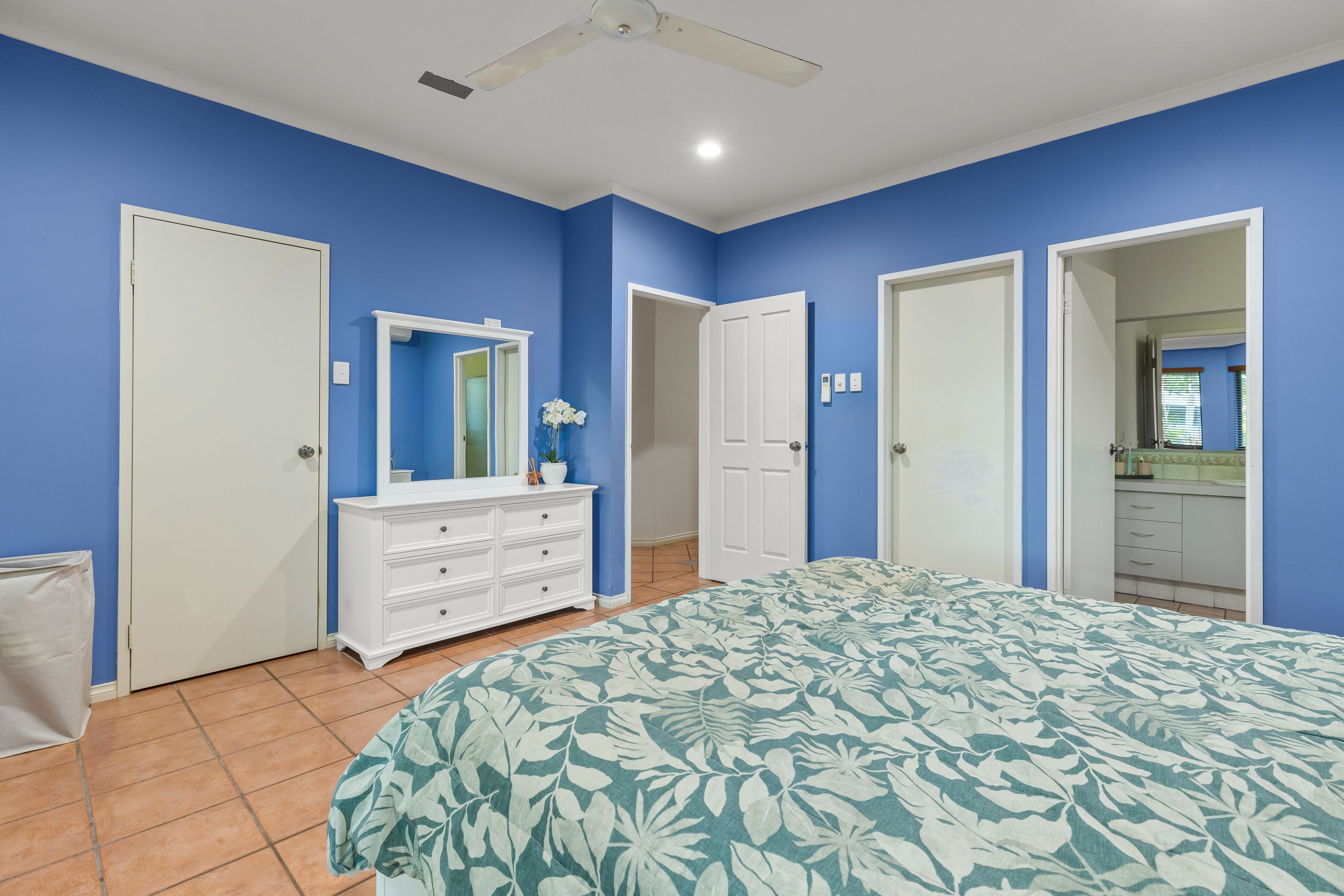 6 Macnee Court — photo 12 of 26