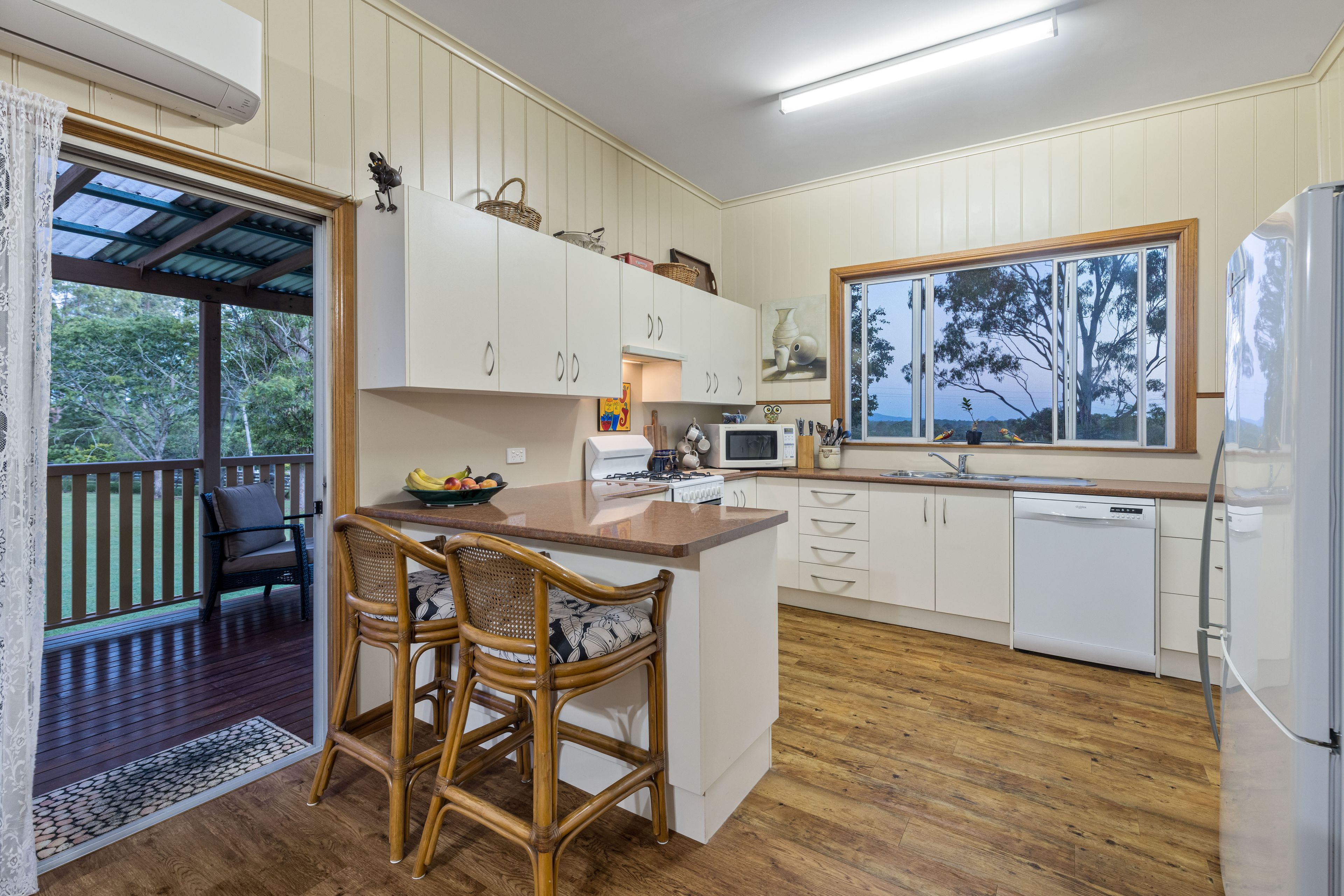 124 Sandy Creek Road, Victory Heights, QLD 4570 Acreage/SemiRural