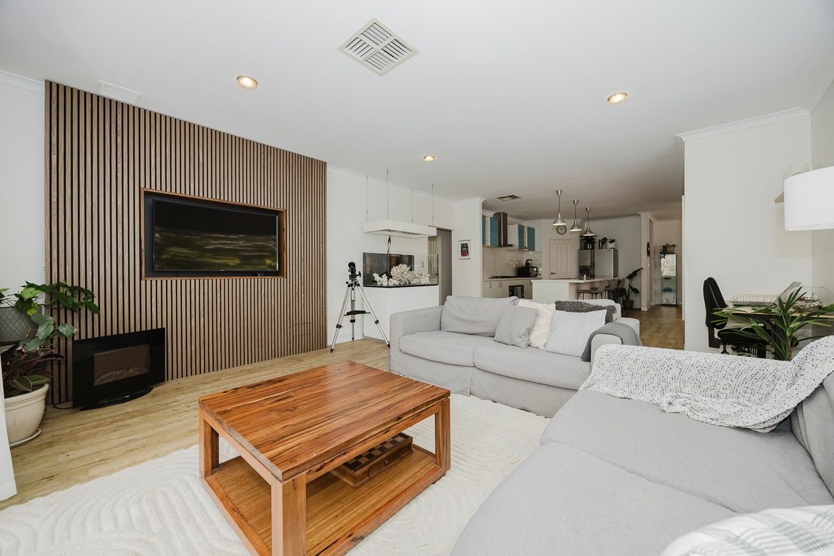 26 Ashmore Avenue — photo 16 of 30