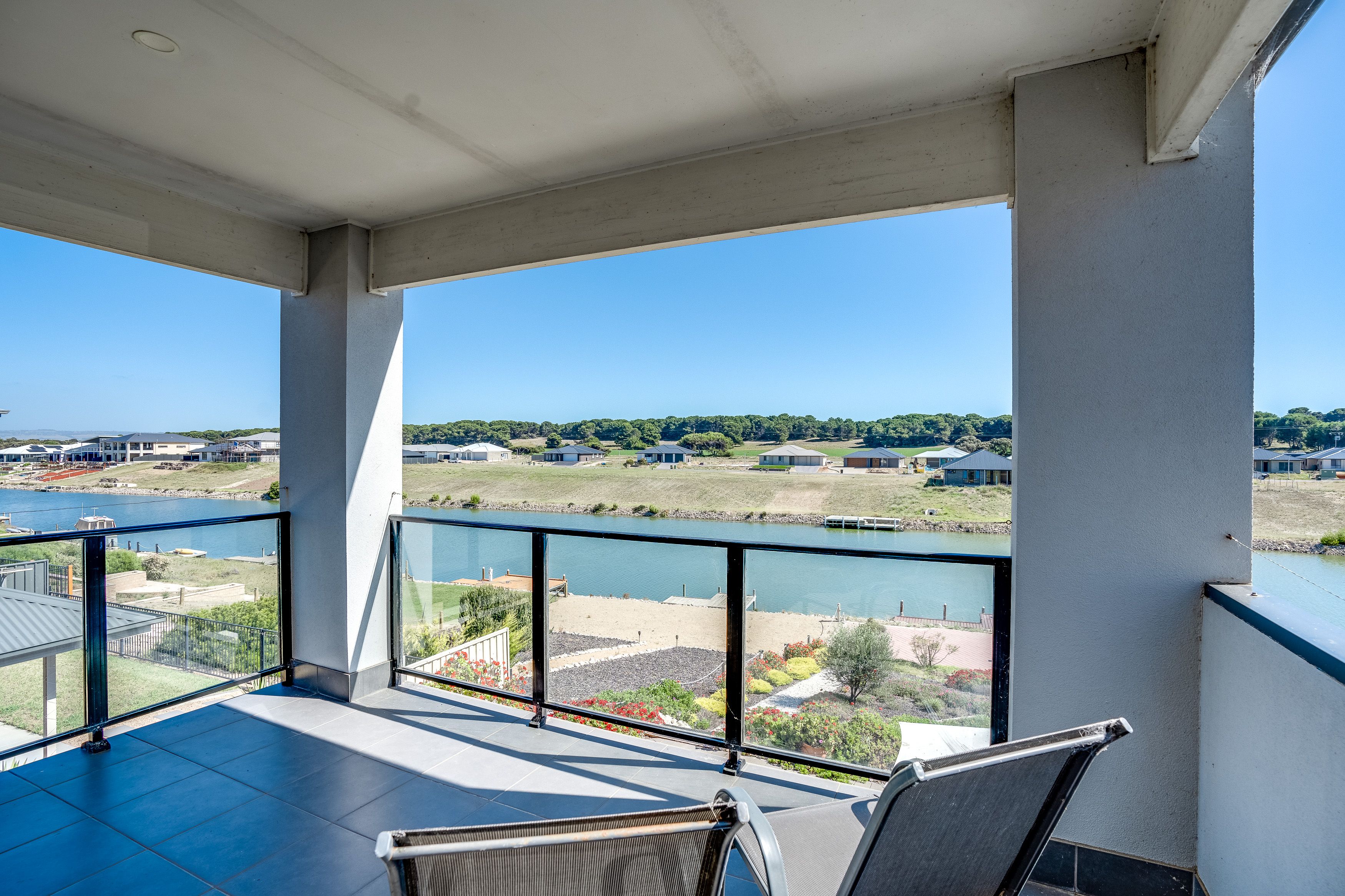 102 Blanche Parade, Hindmarsh Island, SA 5214 House for Sale Ray