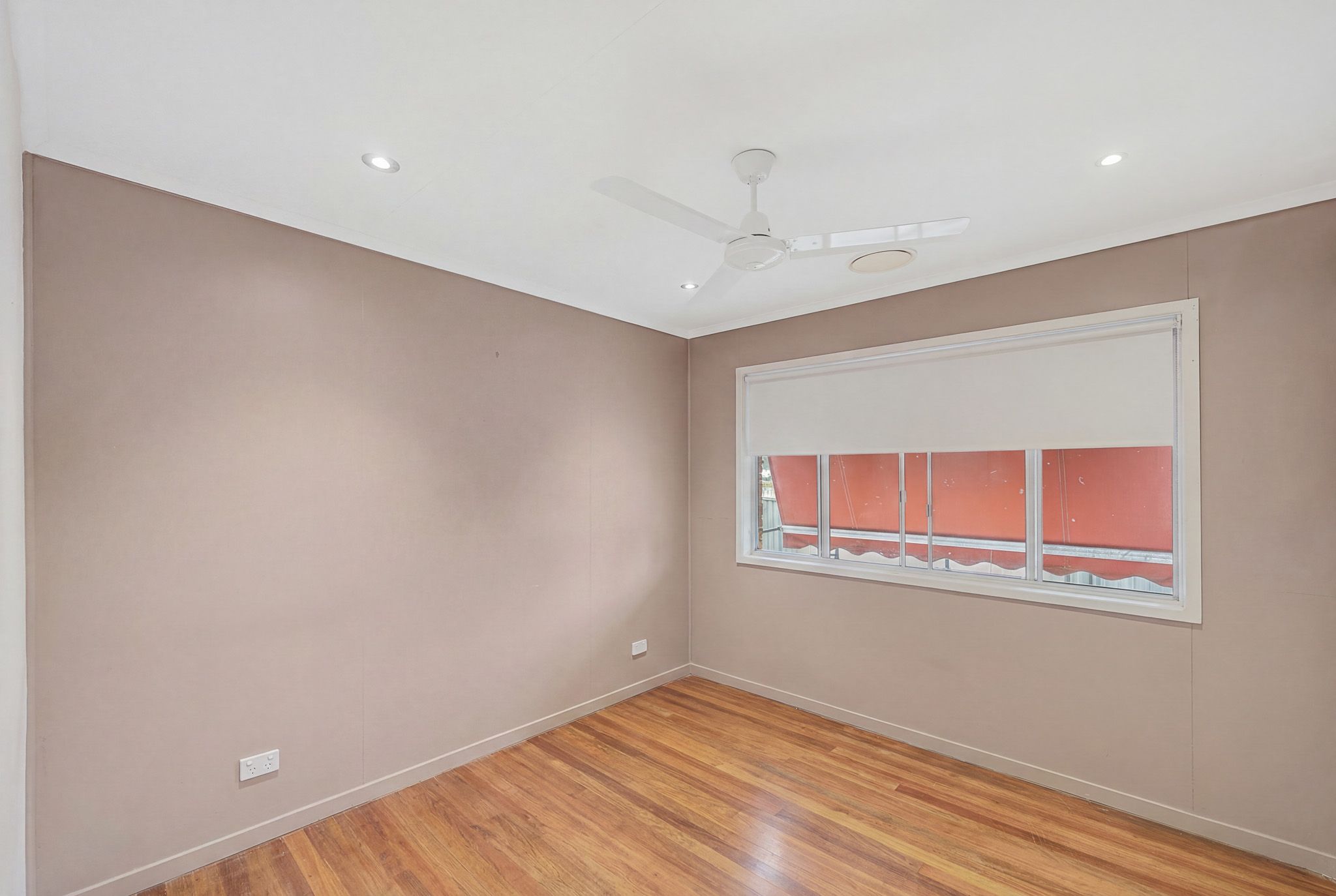 28 Lyons Street — photo 10 of 30