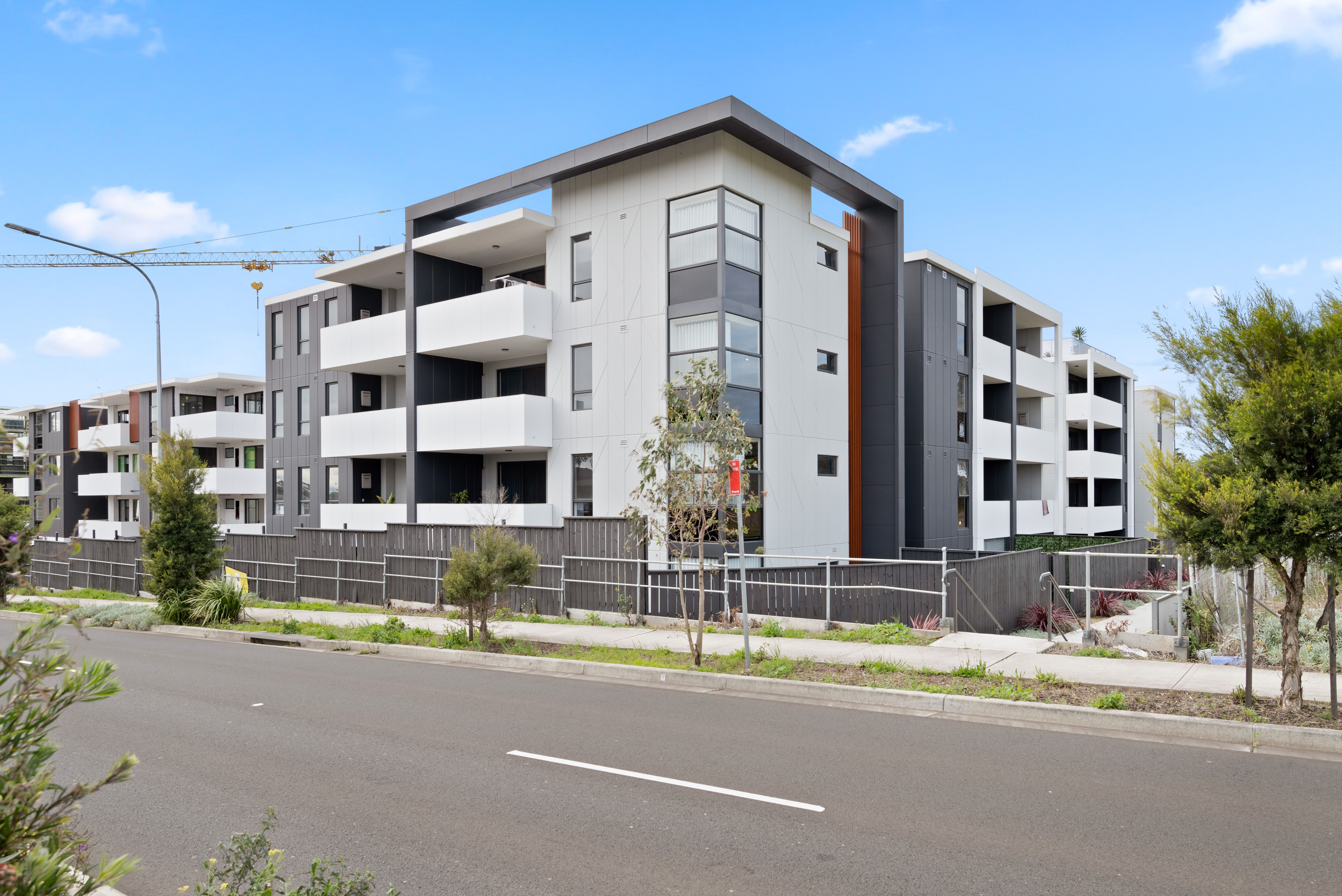 4/51-55 Hutton Road, Edmondson Park, NSW 2174 - Sold Apartment - Ray ...