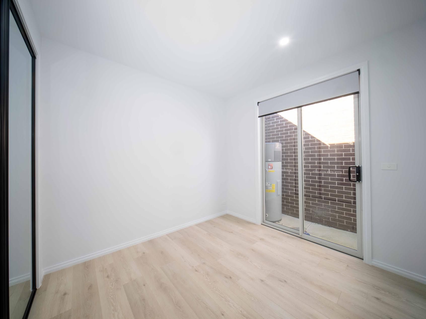 10 Swilk Crescent — photo 6 of 11
