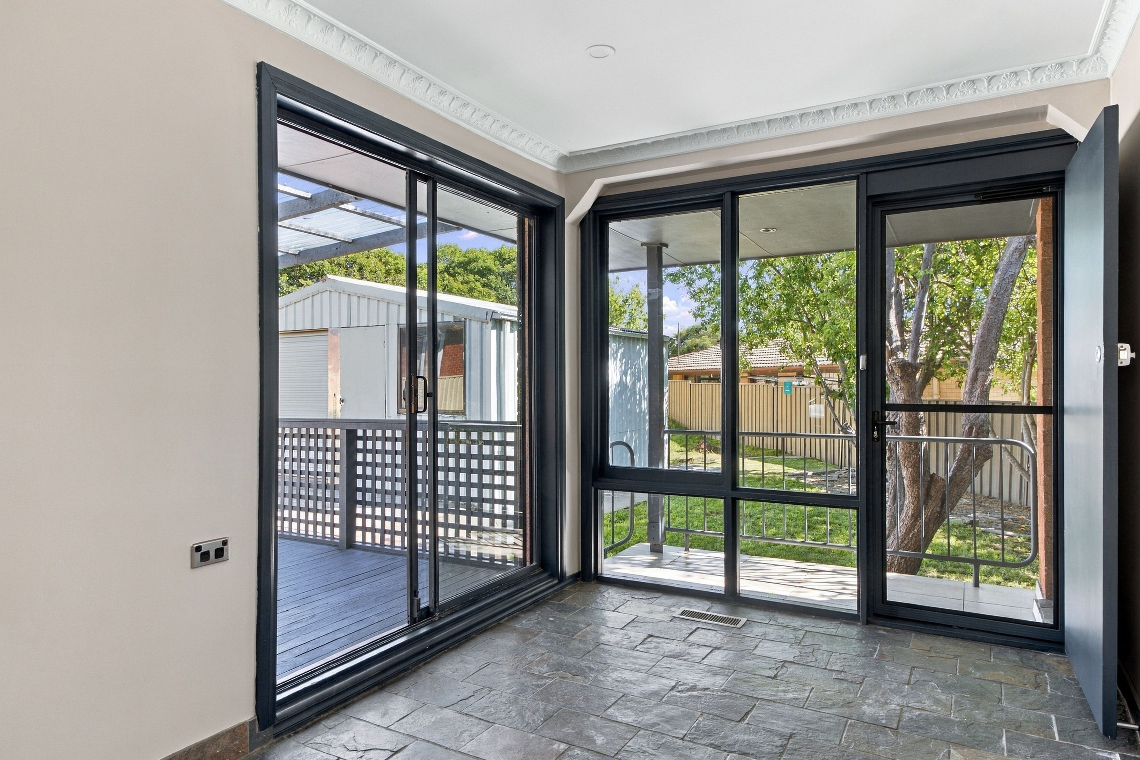 31 Waratah Street — photo 12 of 23