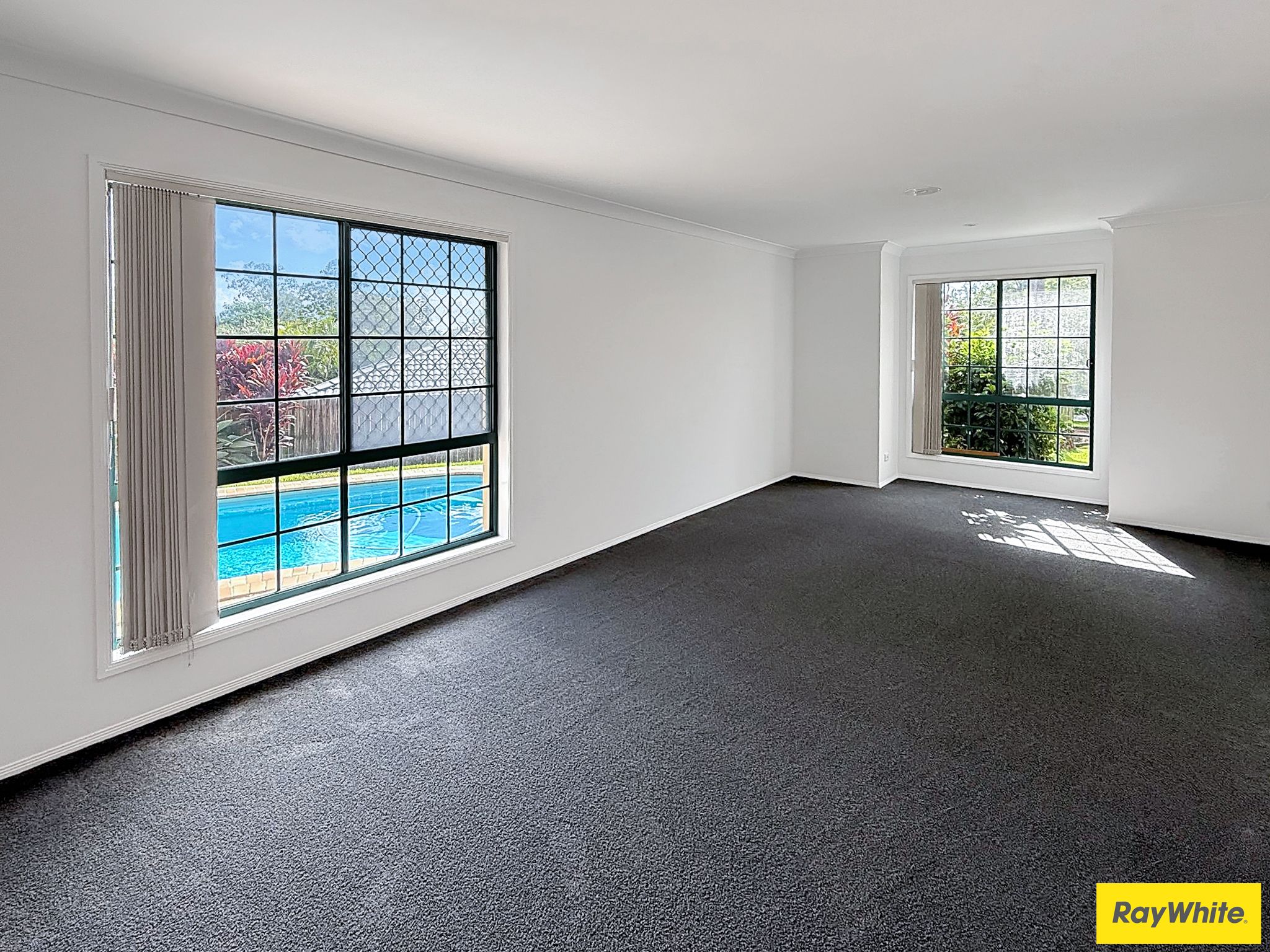 47 Desert Falls Crescent, Parkwood, QLD 4214