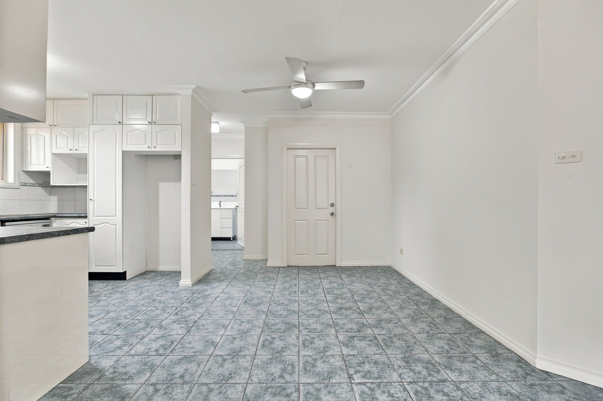 4/50 Toongabbie Road — photo 5 of 17