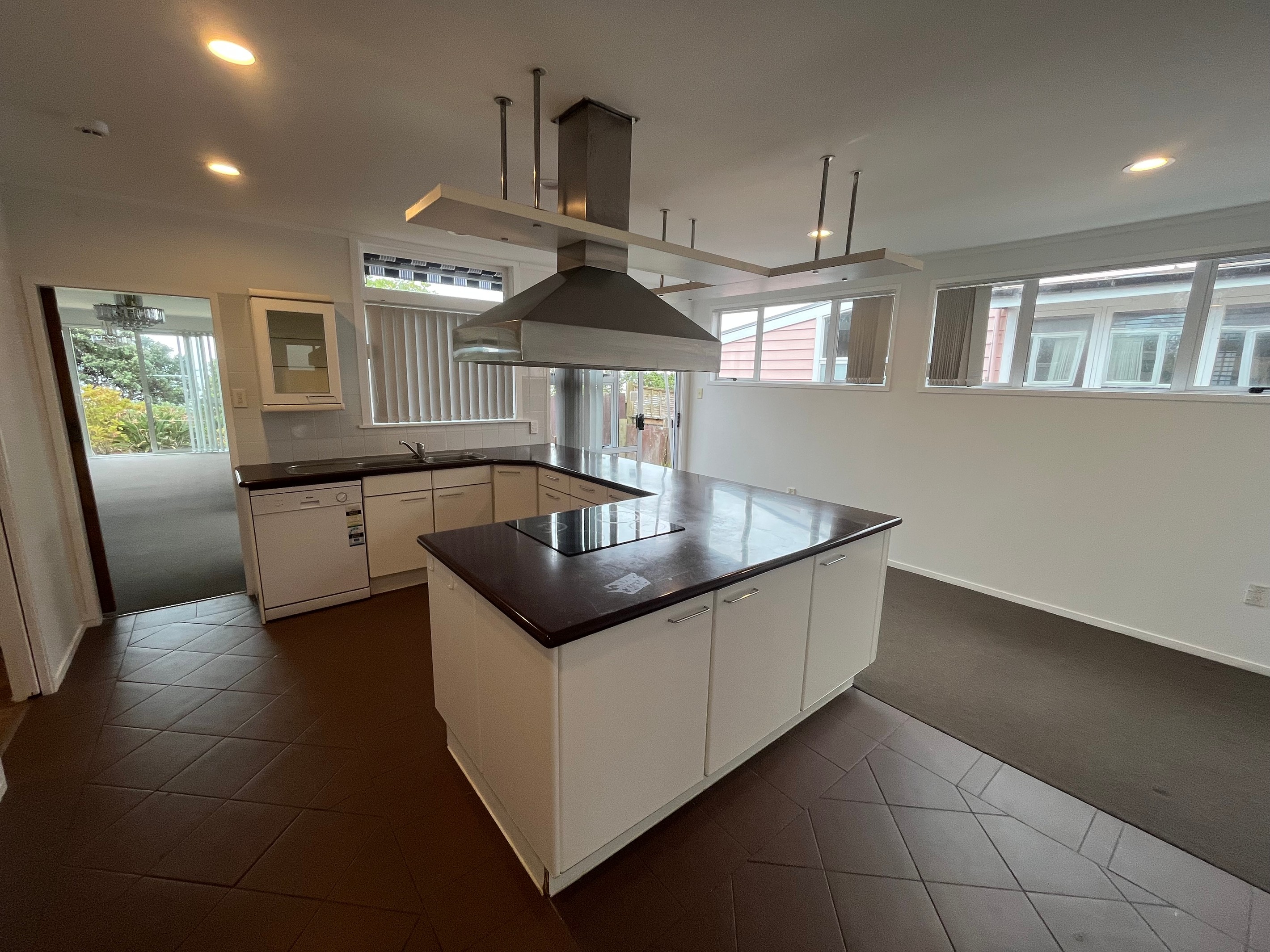 27 Ealing Crescent, Beachlands, Manukau City