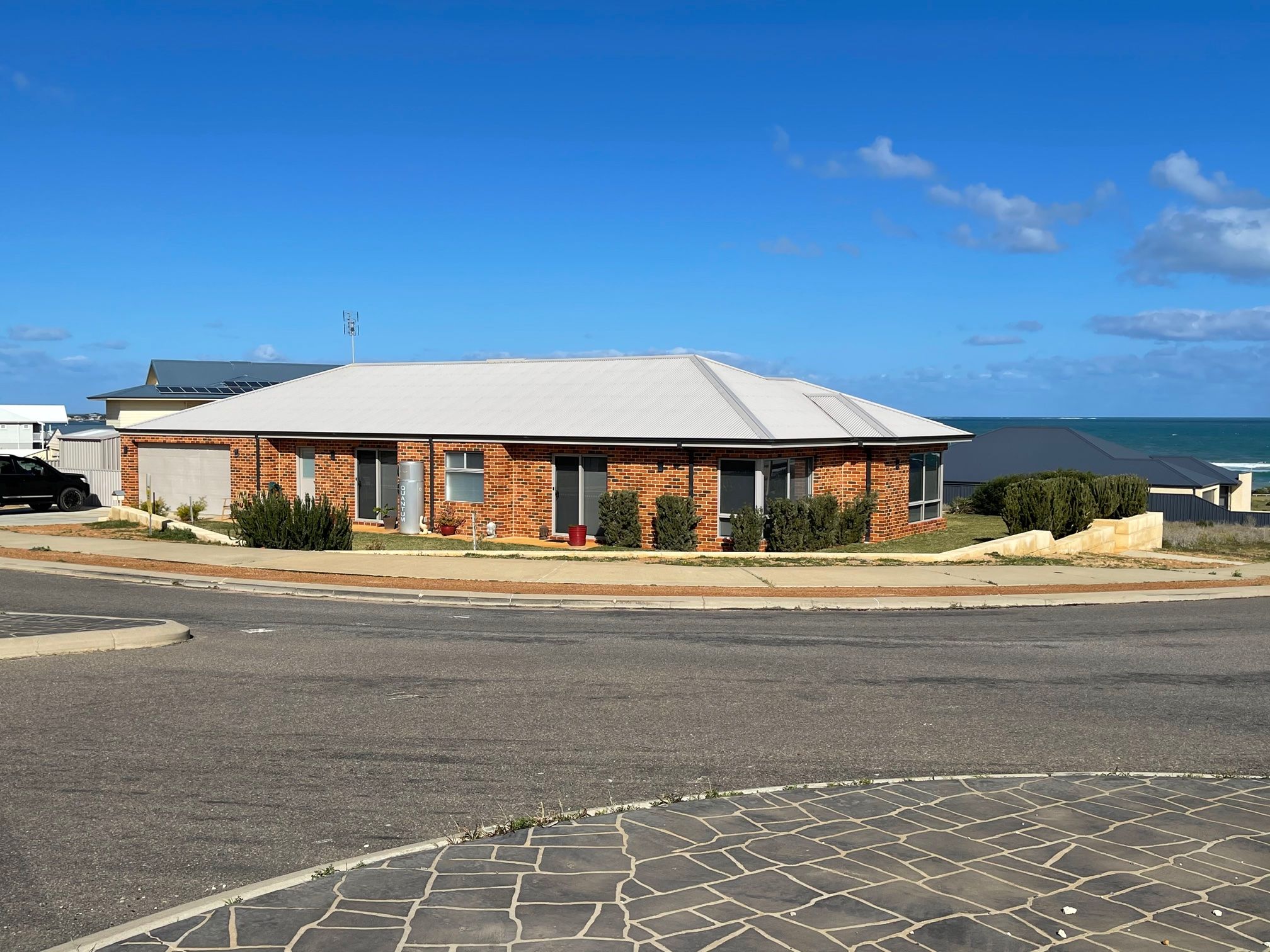 1 Sunset Cove, Dongara, WA 6525