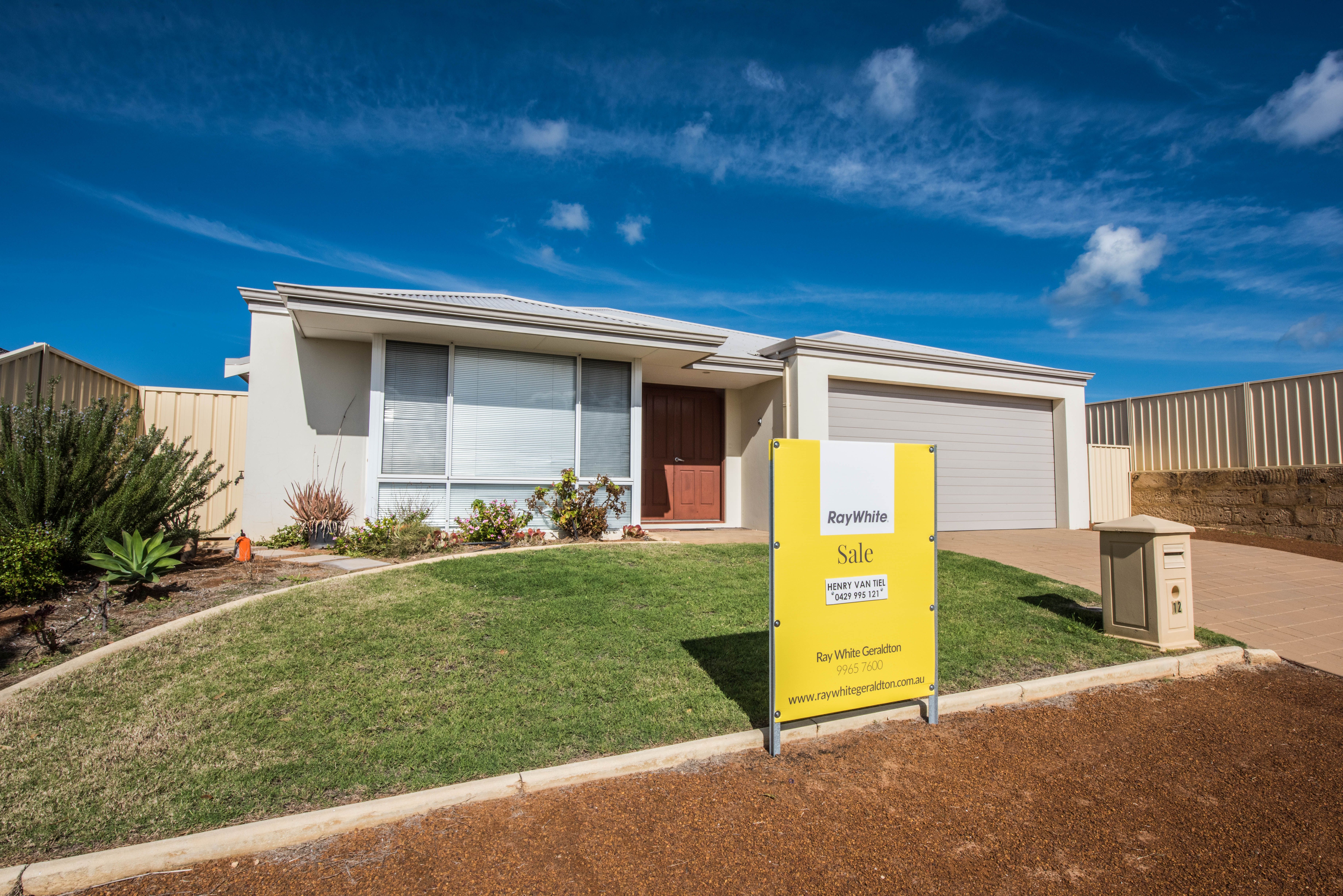 12 Wildwave Bend, Wandina, WA 6530