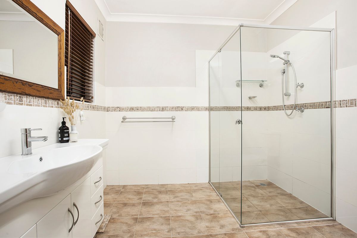 flat/69 Bournemouth Street — photo 3 of 8